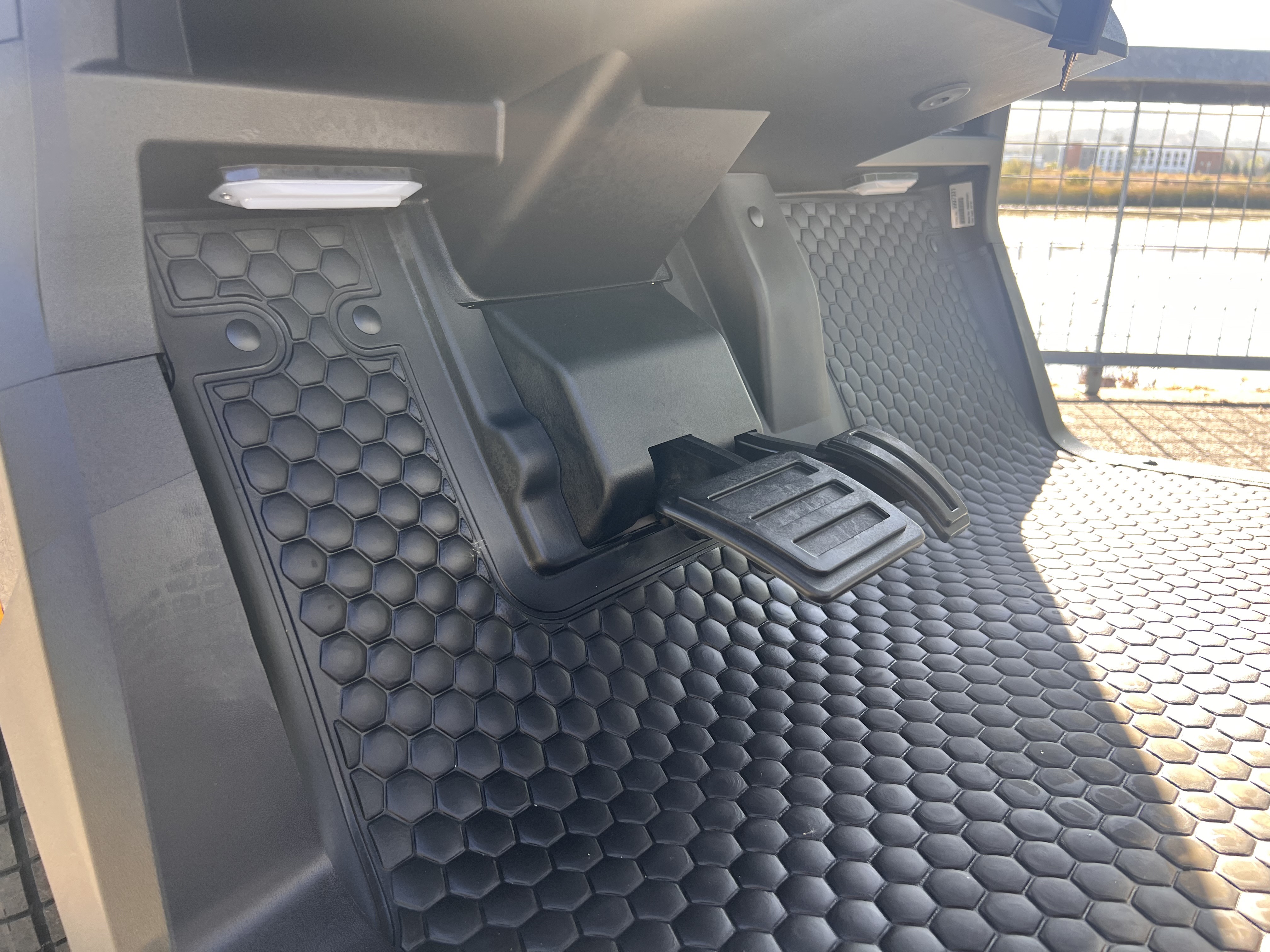 2027 EZGO RXV photo 8