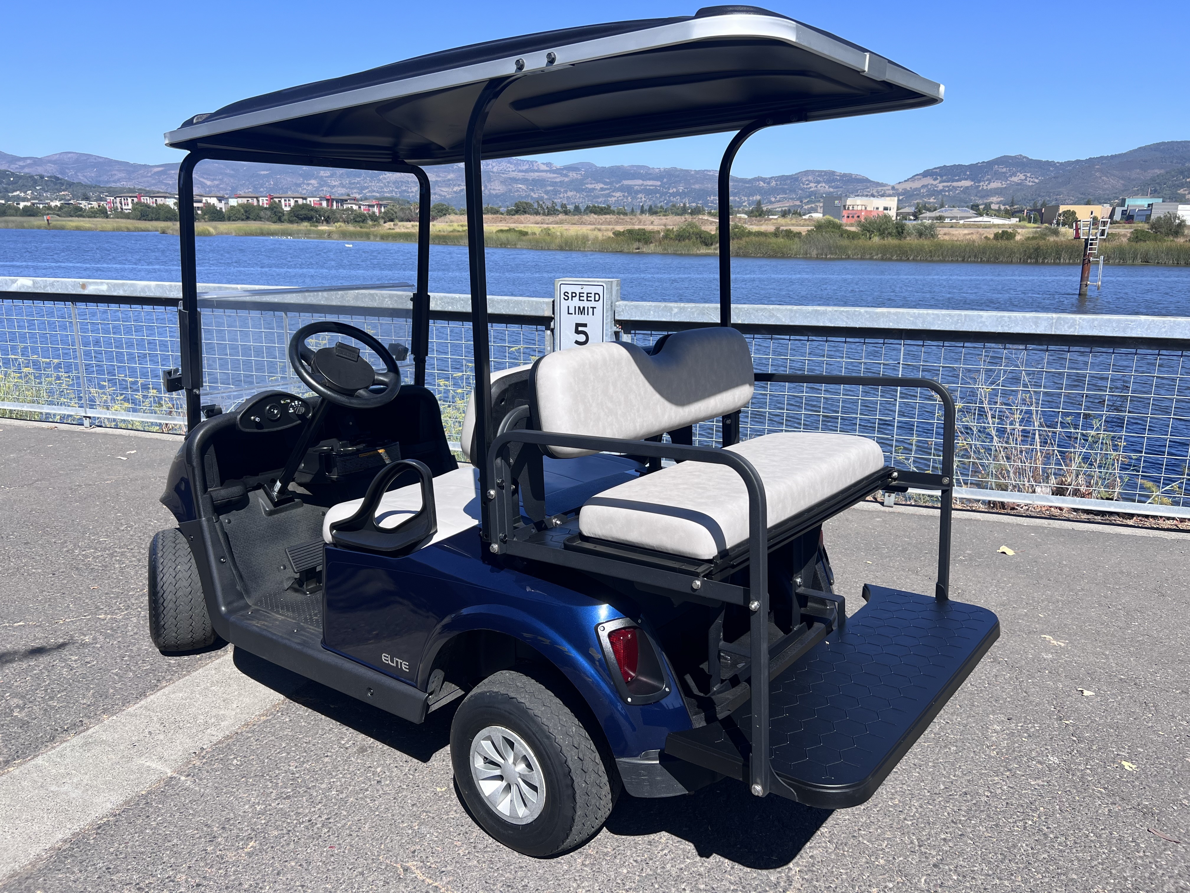 2022 EZGO Freedom photo 8