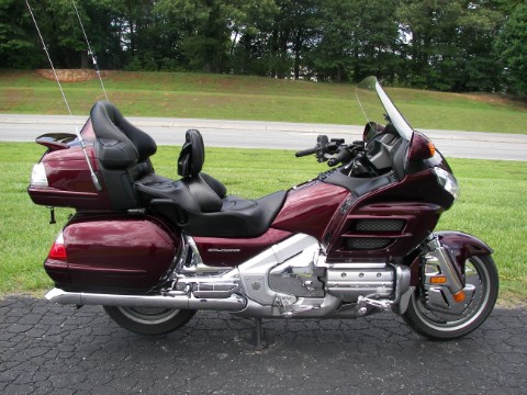 2006 Honda Gold Wing Audio / Comfort / Navi — photo 1 of 9