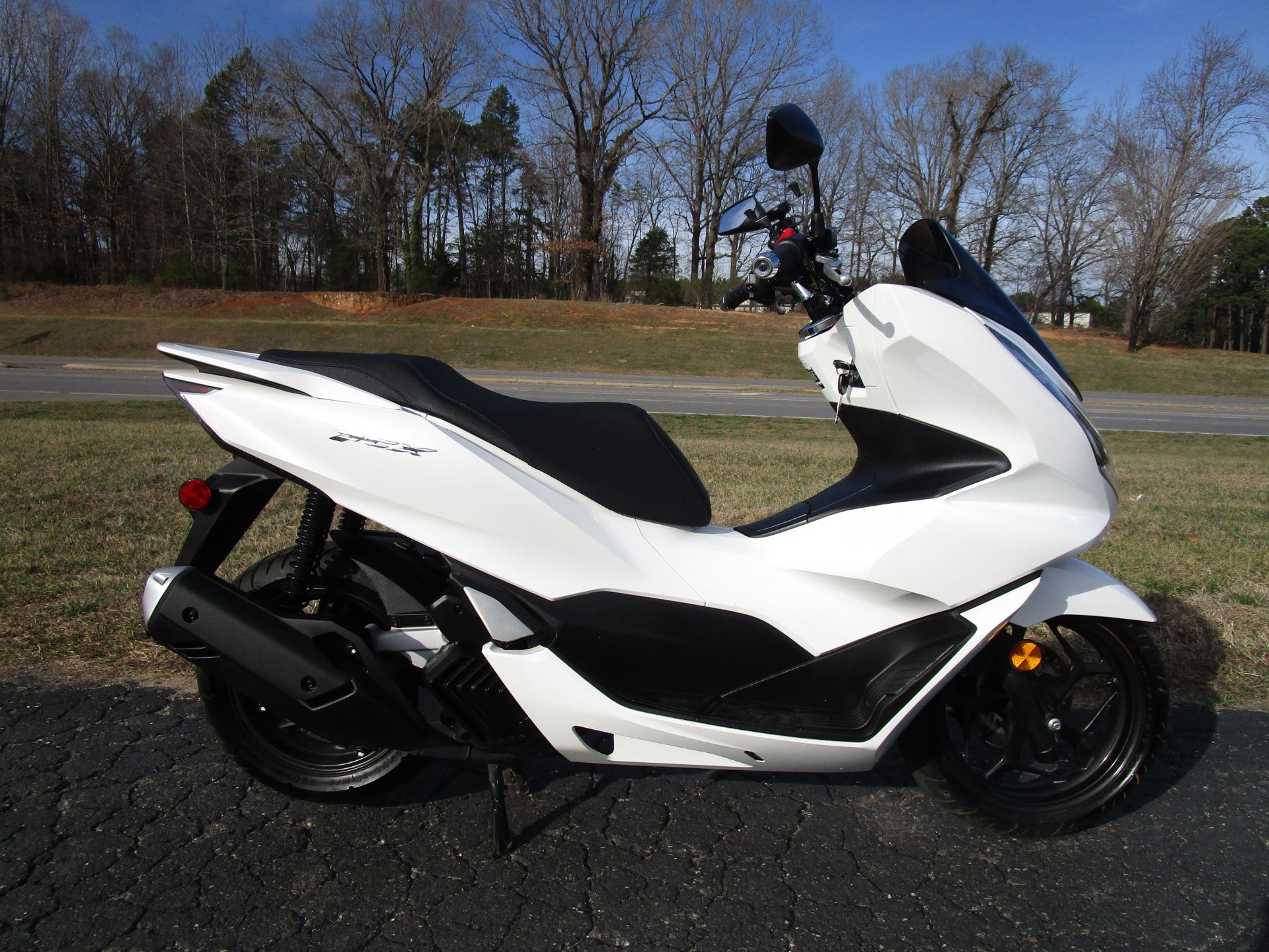 2022 Honda PCX150 ABS Scooters Shelby North Carolina LH 111