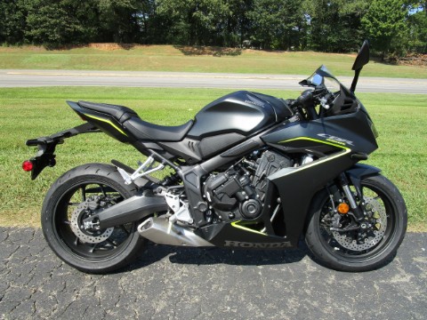 2026 Honda CBR650R E-Clutch