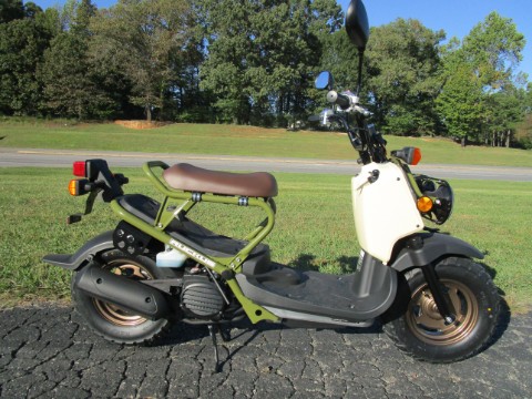 2024 Honda Ruckus — photo 1 of 23