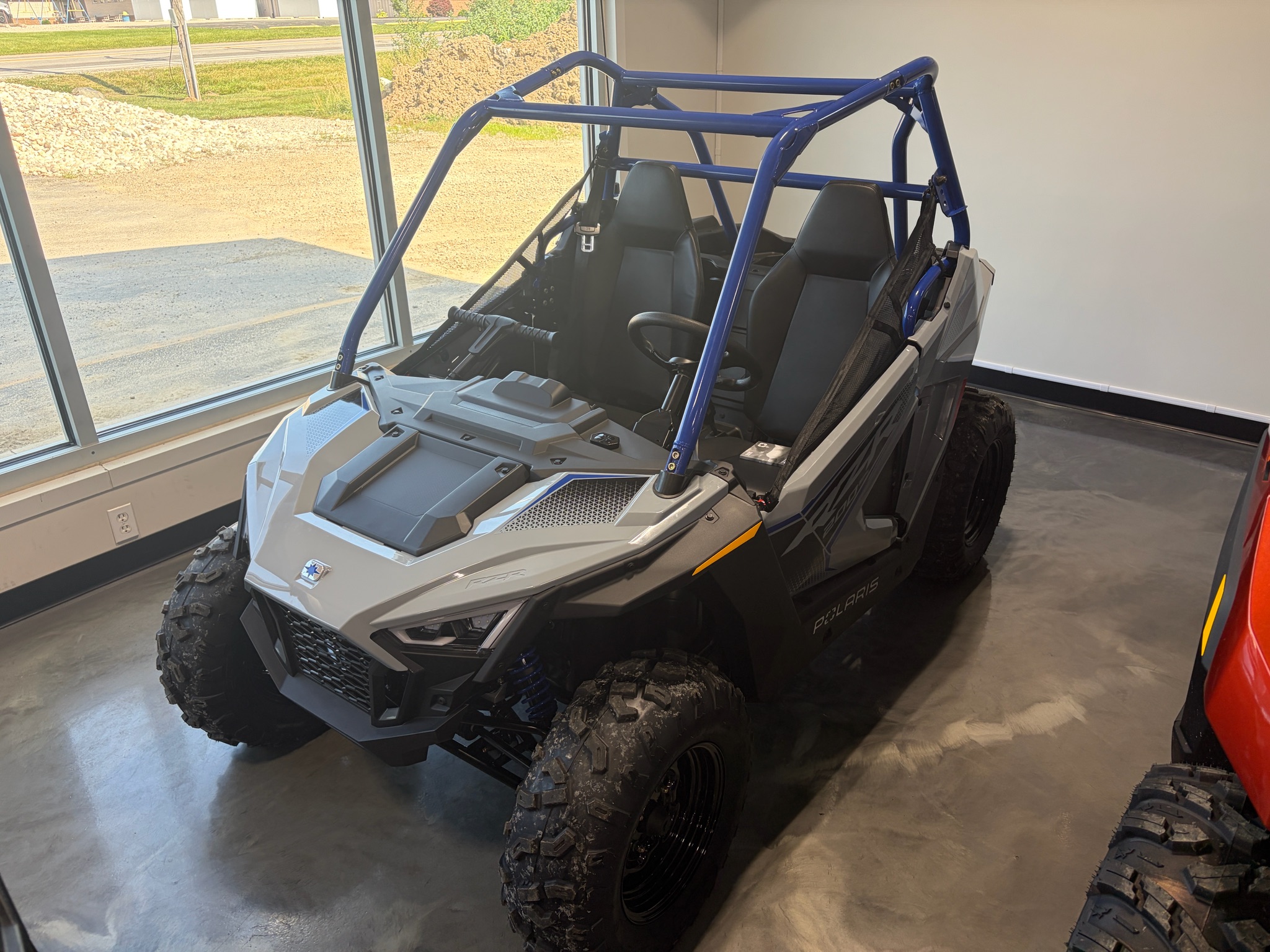2026 Polaris RZR 200 EFI 1