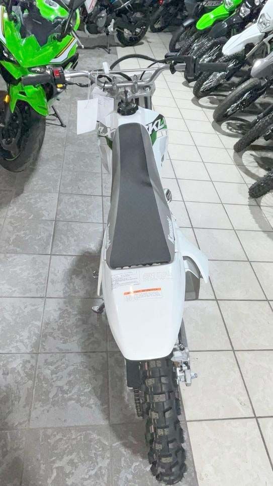 2026 Kawasaki KLX®140R L 9