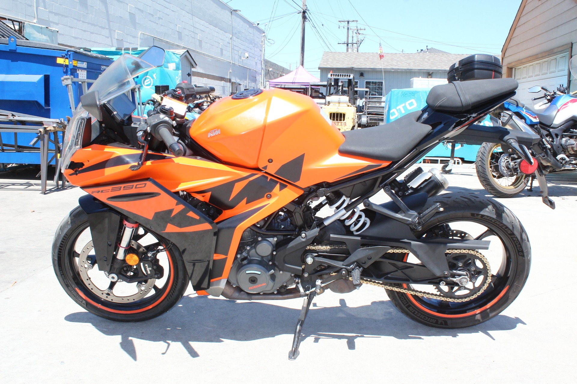 2022 KTM RC 390 5