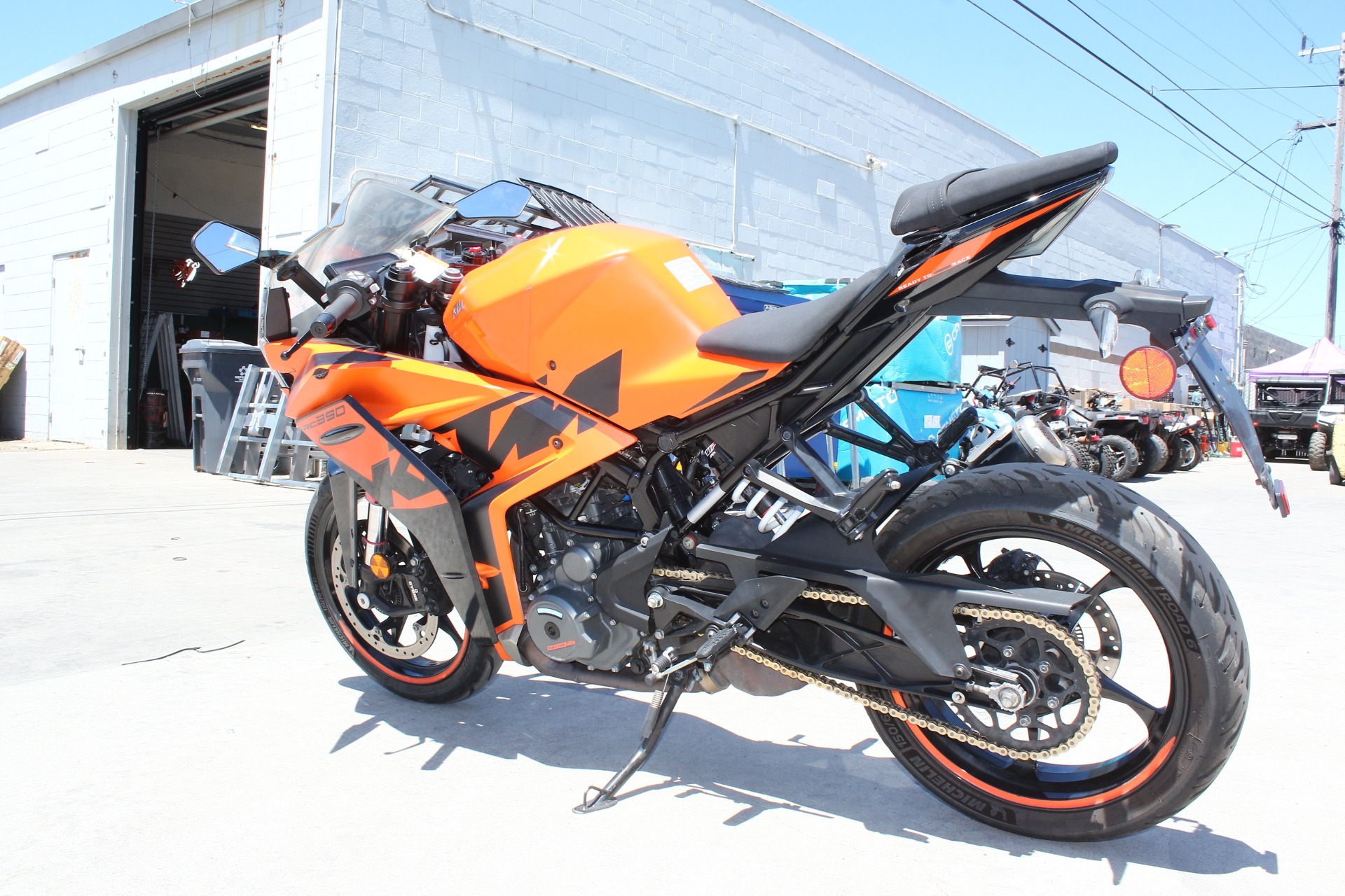 2022 KTM RC 390 6