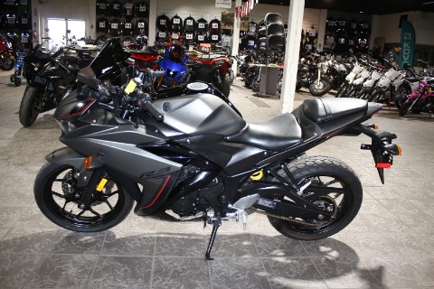 2017 Yamaha YZF-R3 ABS — photo 1 of 24