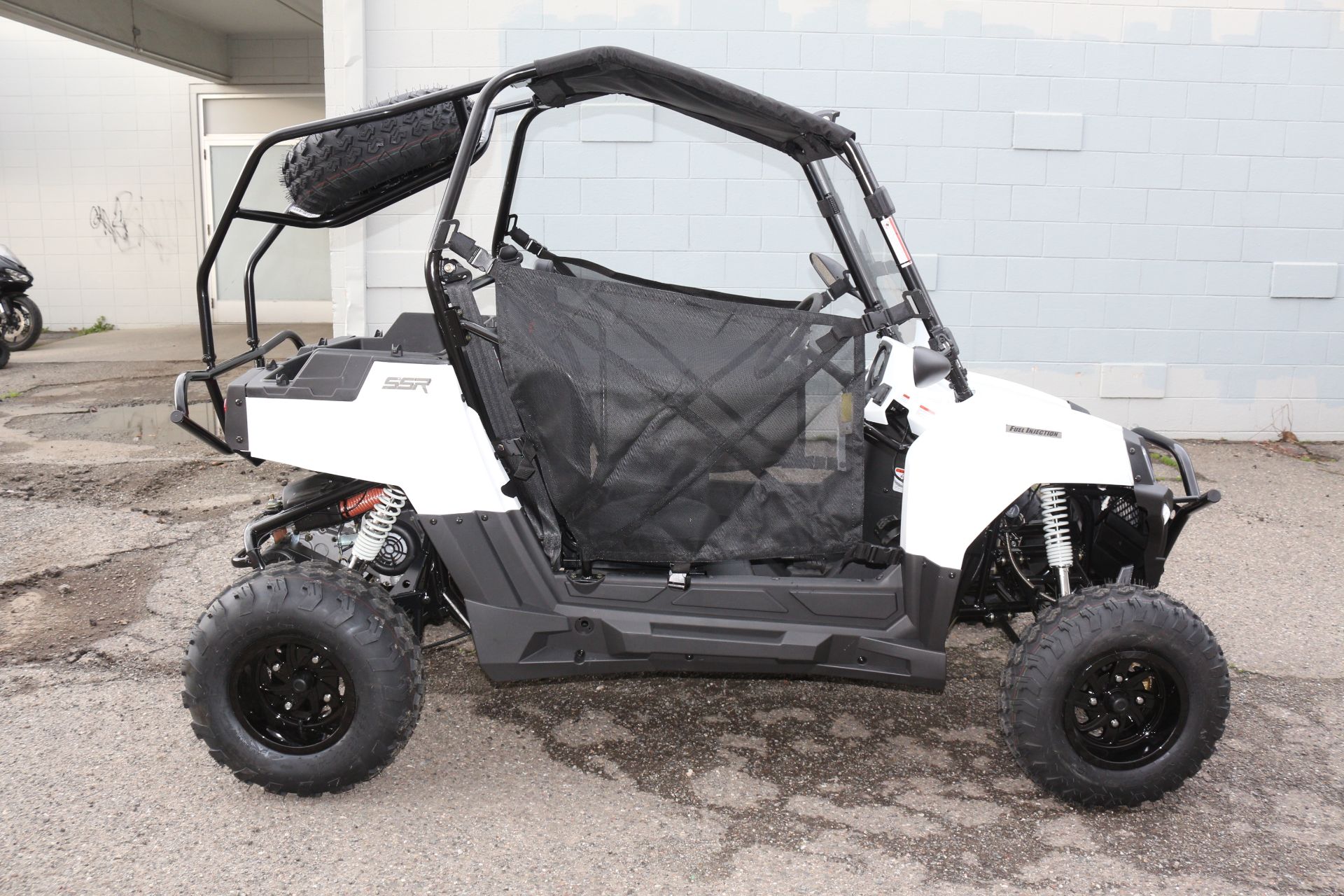 2023  SRU170Z 2