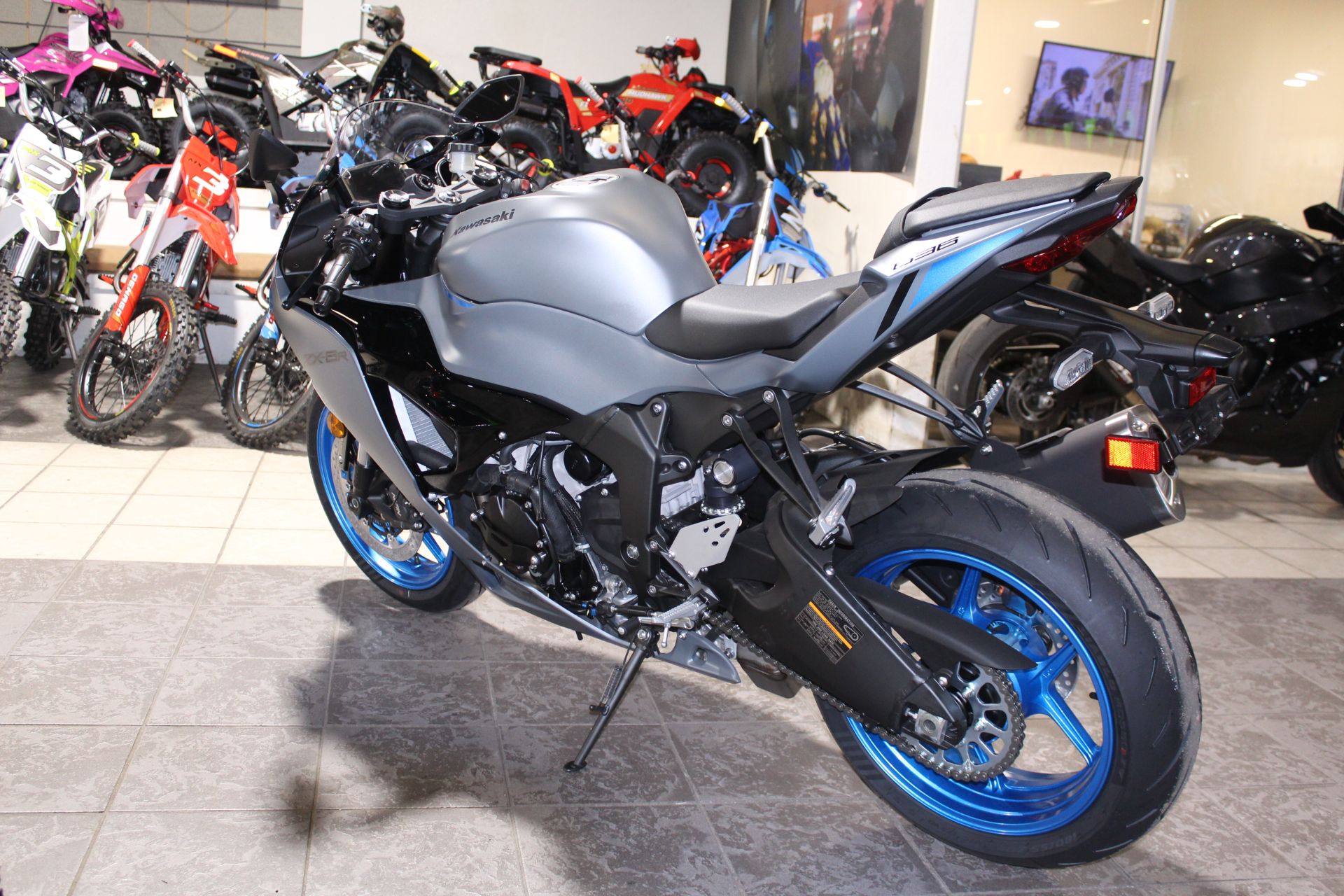 2026 Kawasaki Ninja® ZX-6R ABS 7