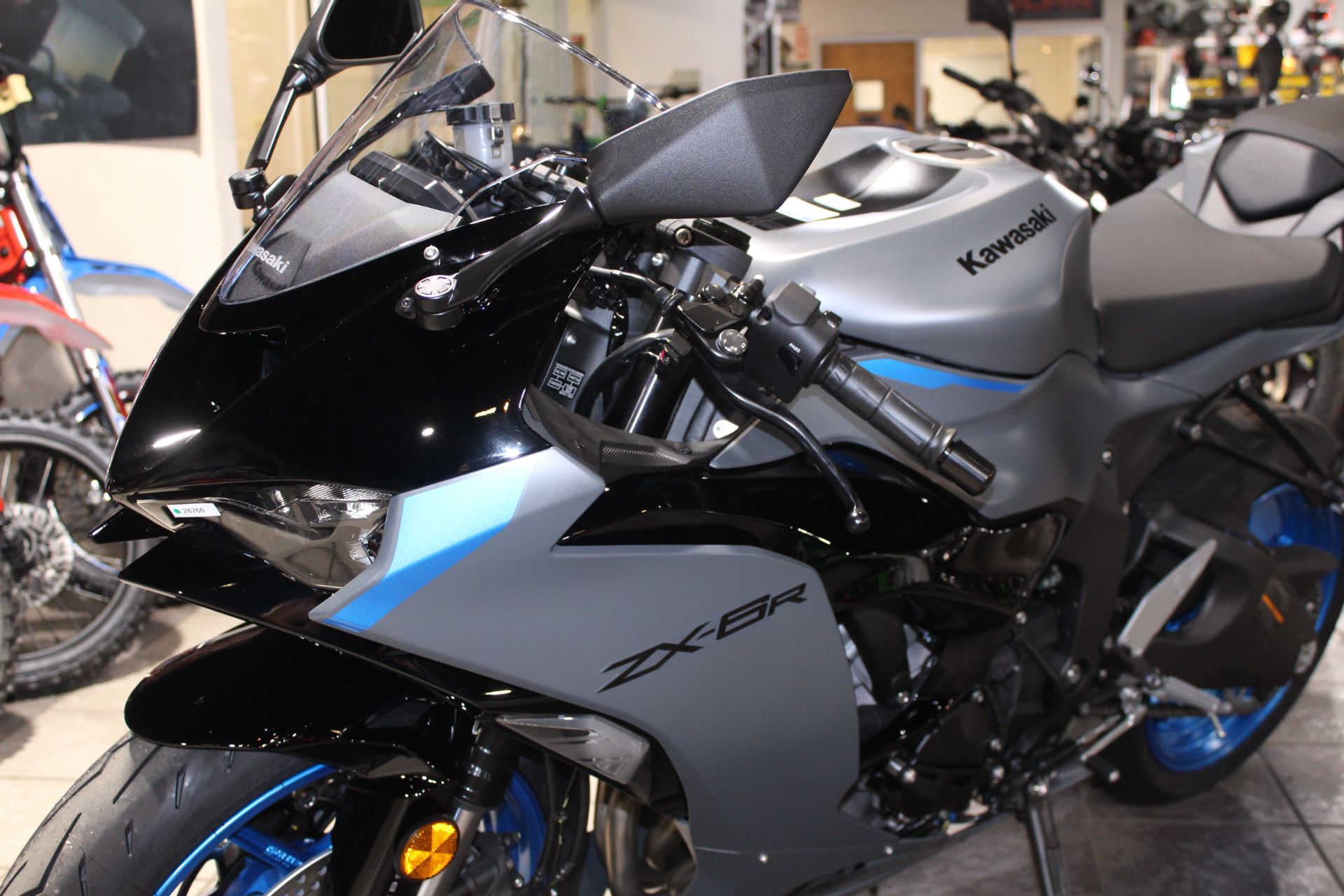 2026 Kawasaki Ninja® ZX-6R ABS 11