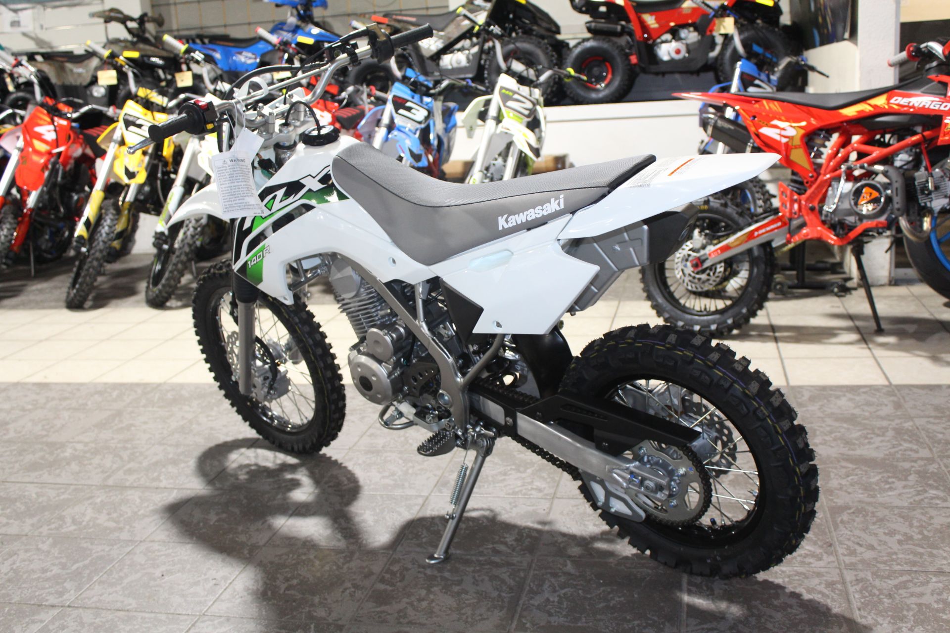 2026 Kawasaki KLX®140R 4