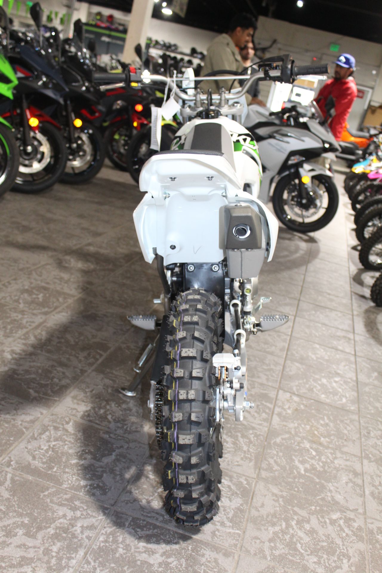 2026 Kawasaki KLX®140R 9