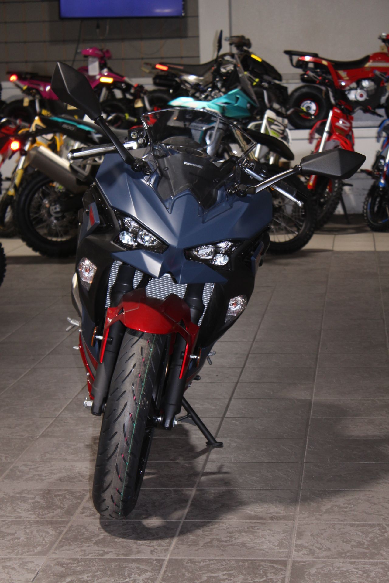 2026 Kawasaki Ninja® 500 SE ABS 8