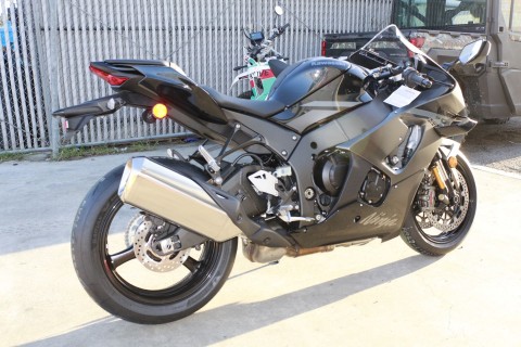 New 2026 Kawasaki Ninja® ZX™-10R ABS powersports in Salinas, CA