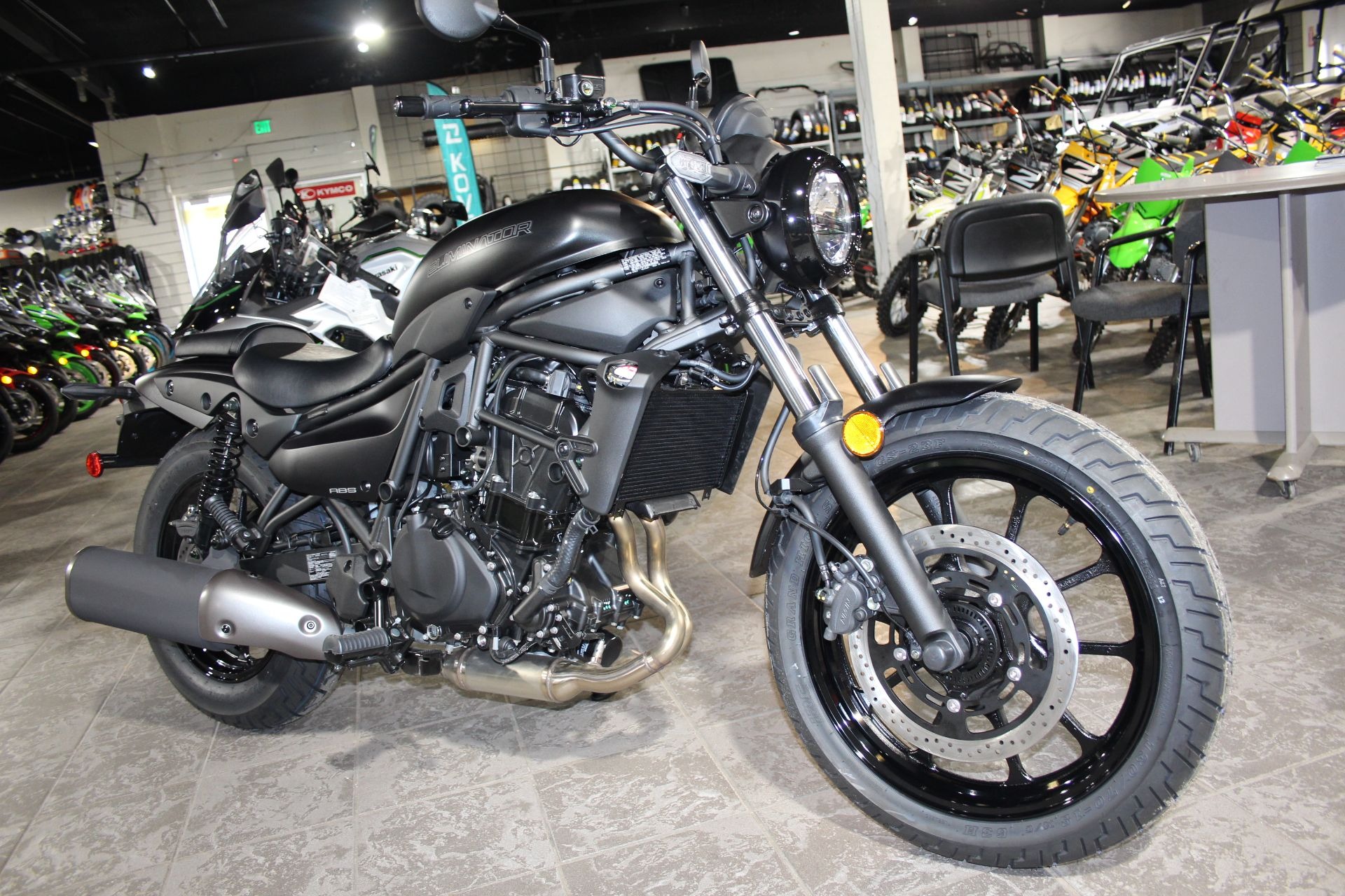 2025 Kawasaki Eliminator® ABS 7