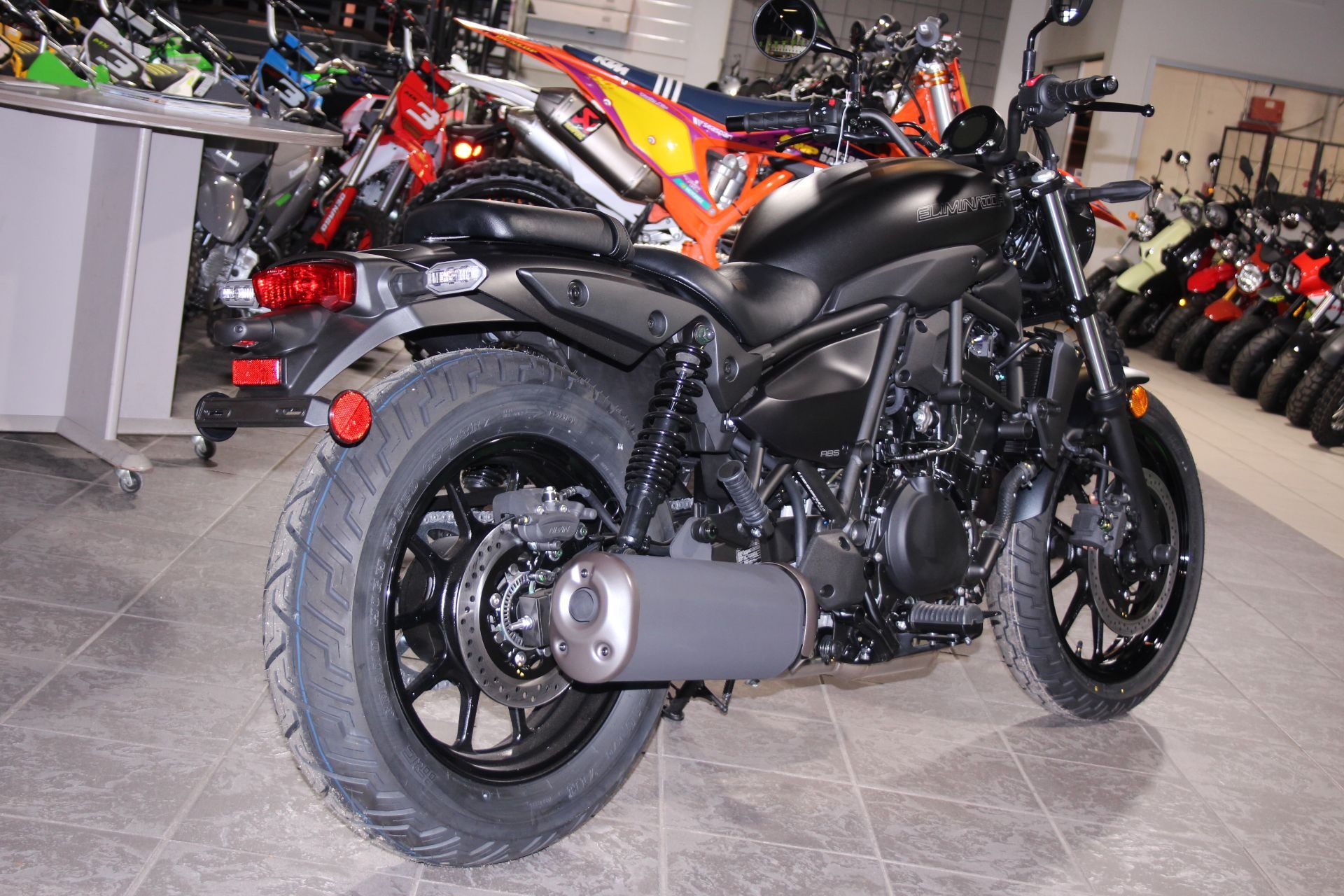 2025 Kawasaki Eliminator® ABS 9