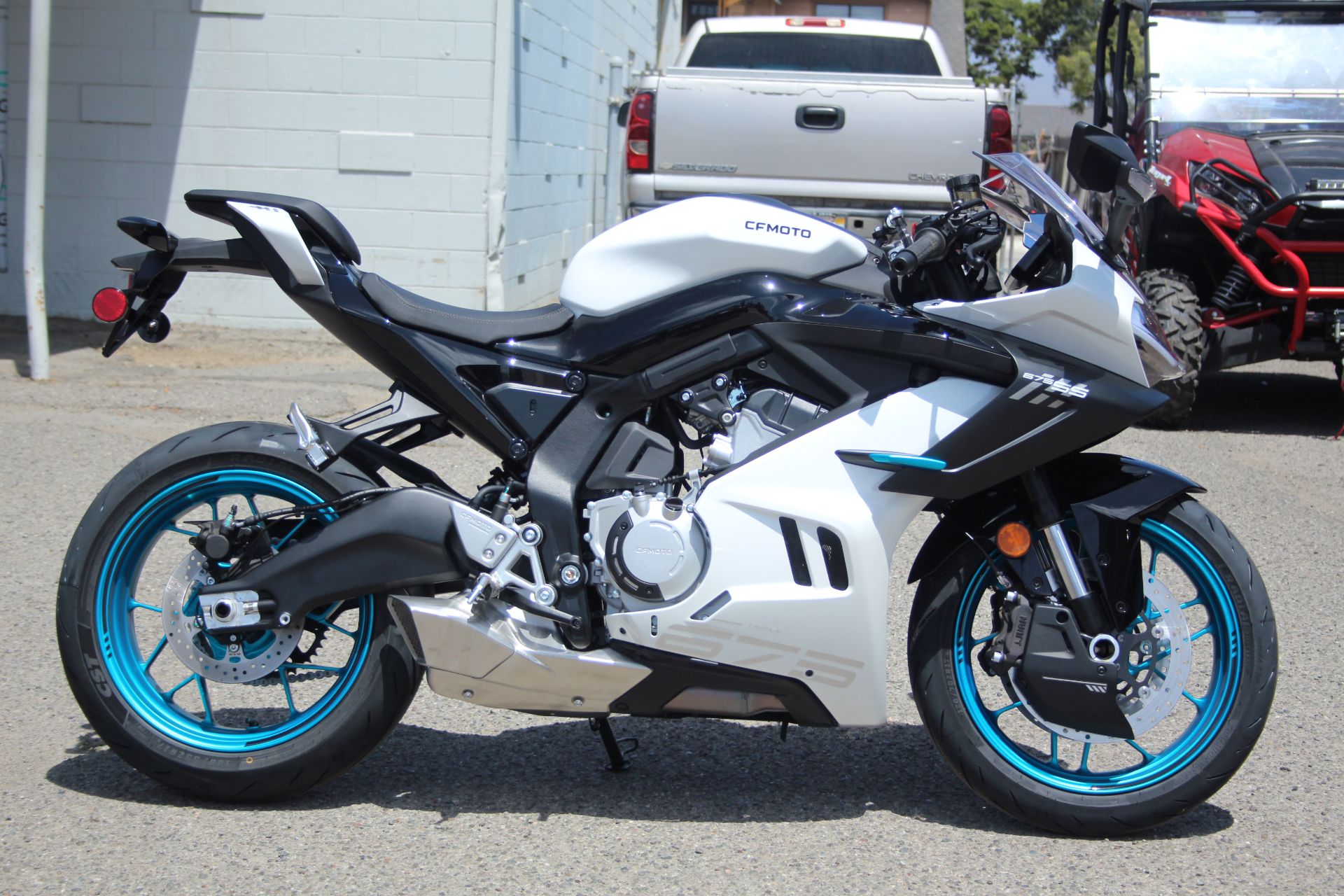 New 2025 CFMOTO 675SS powersports in Salinas, CA | Stock Number