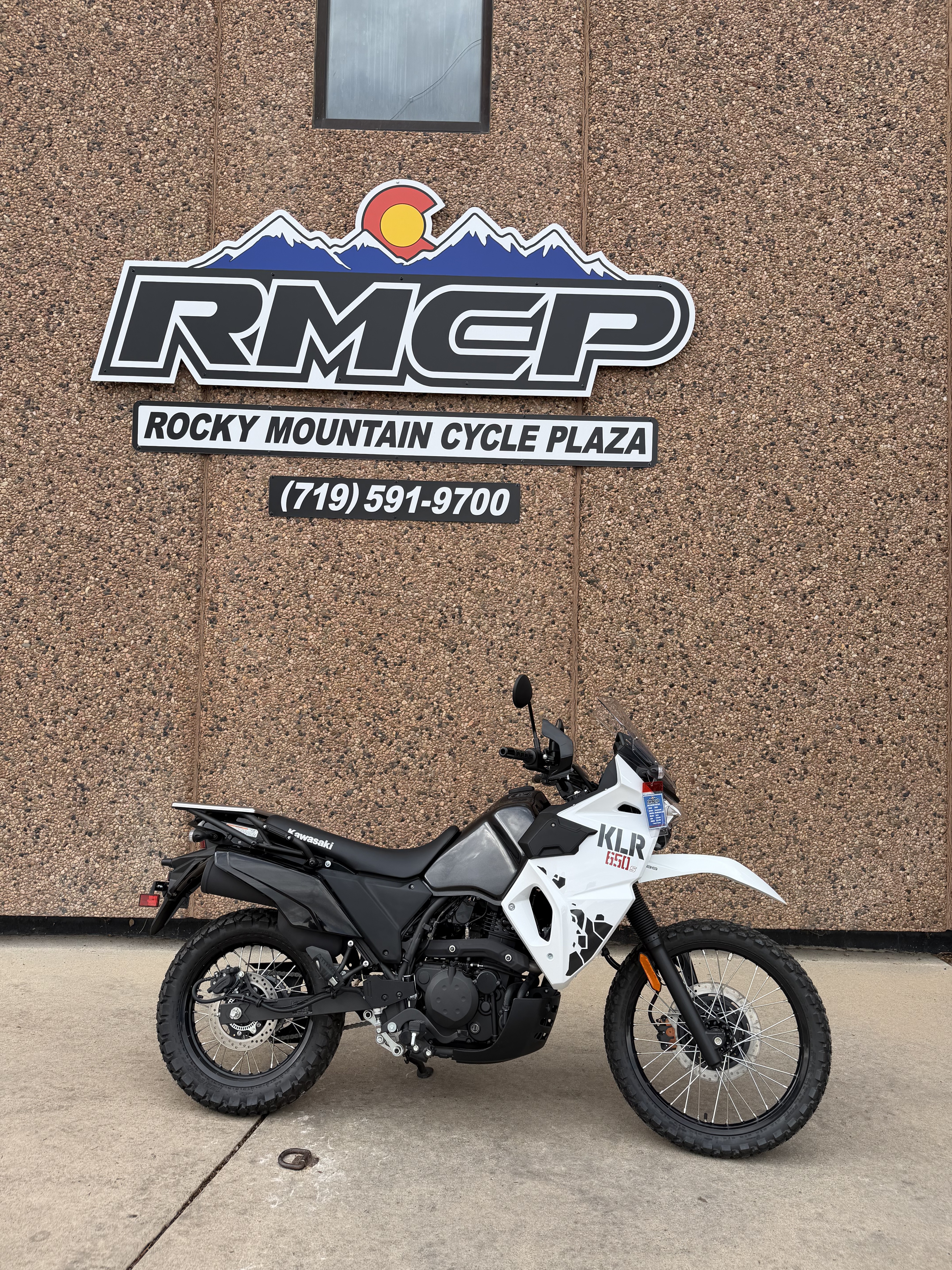 2025 Kawasaki KLR®650 S ABS 3