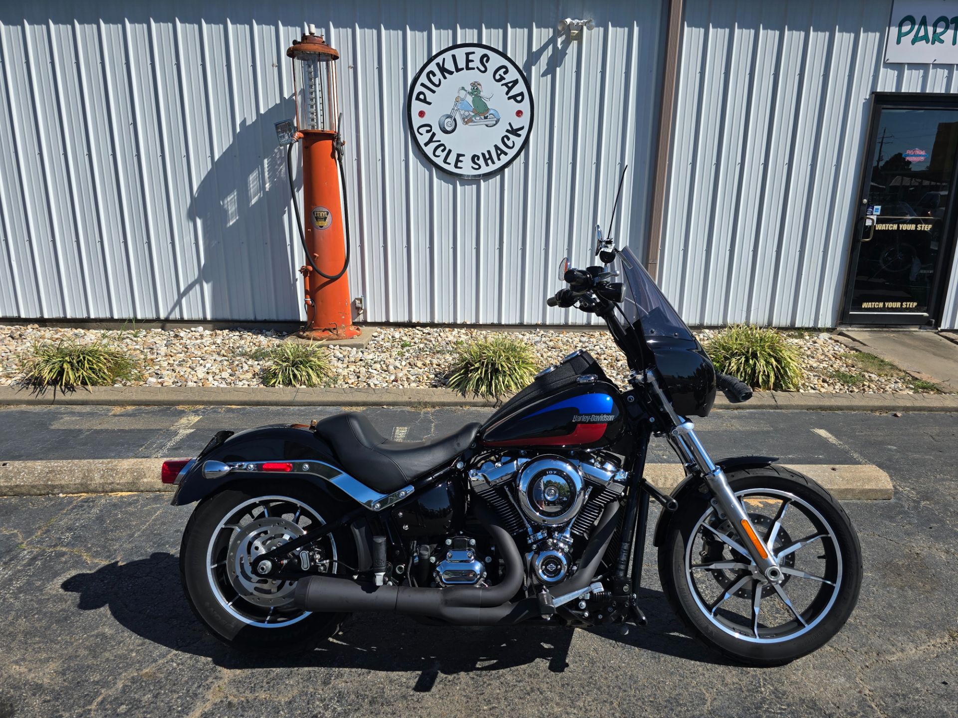 Used 2018 Harley-Davidson Low Rider® 107 Motorcycles in Greenbrier