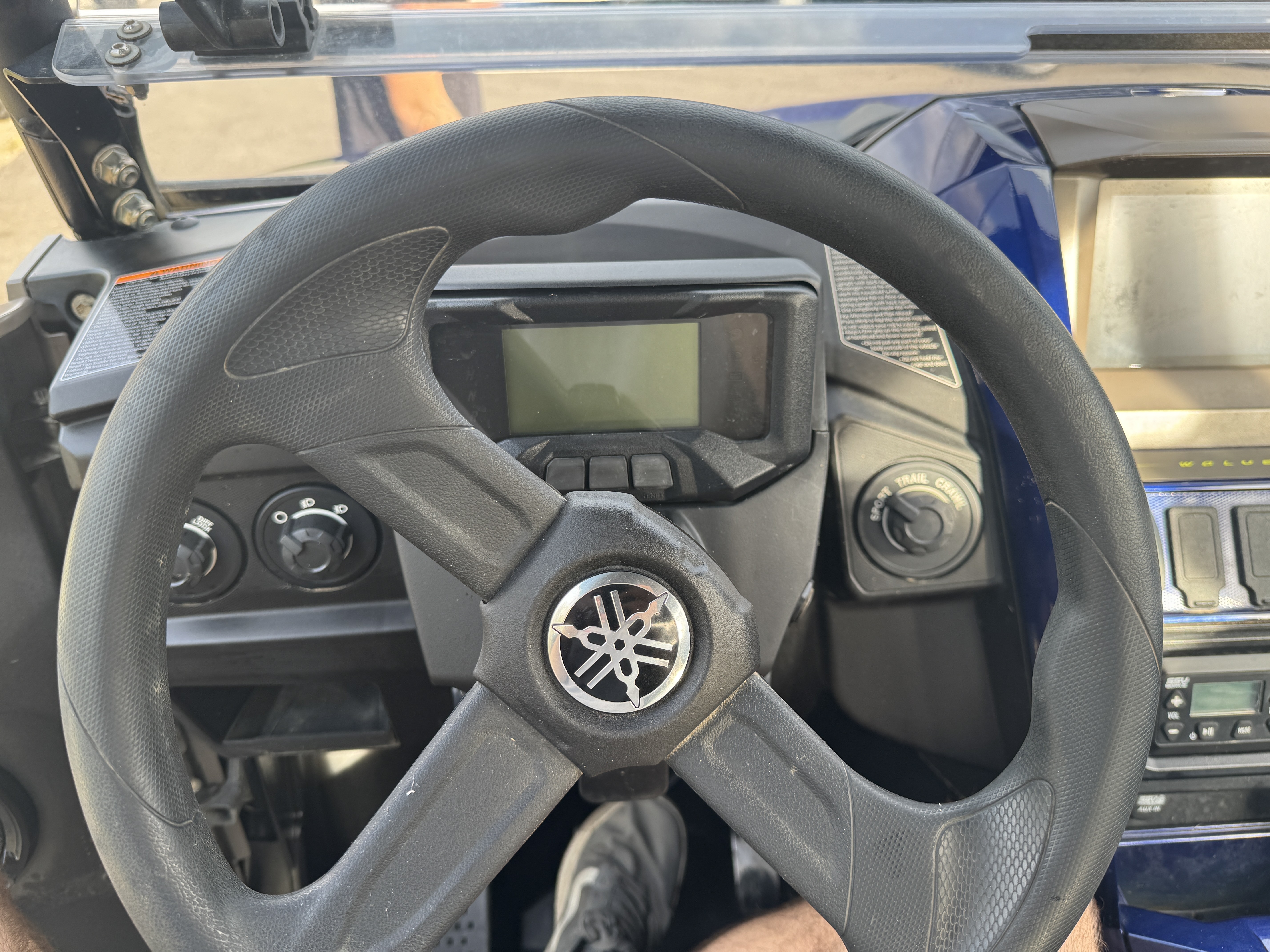 2023 Yamaha Wolverine photo 8