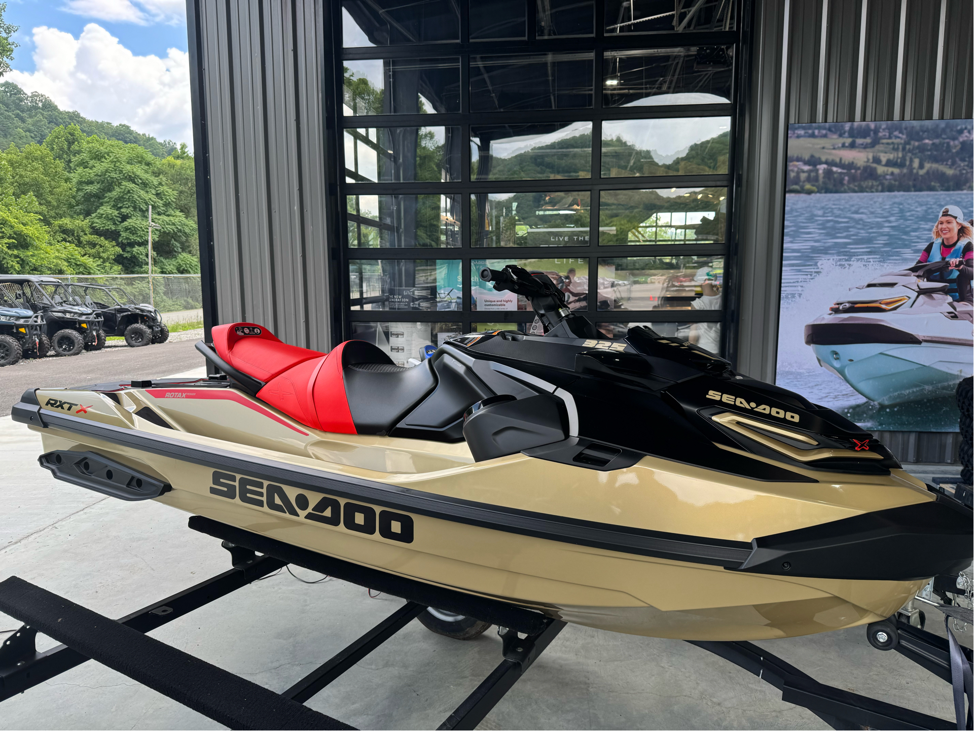2025 Sea-Doo RXT-X 325 + Tech Package 1