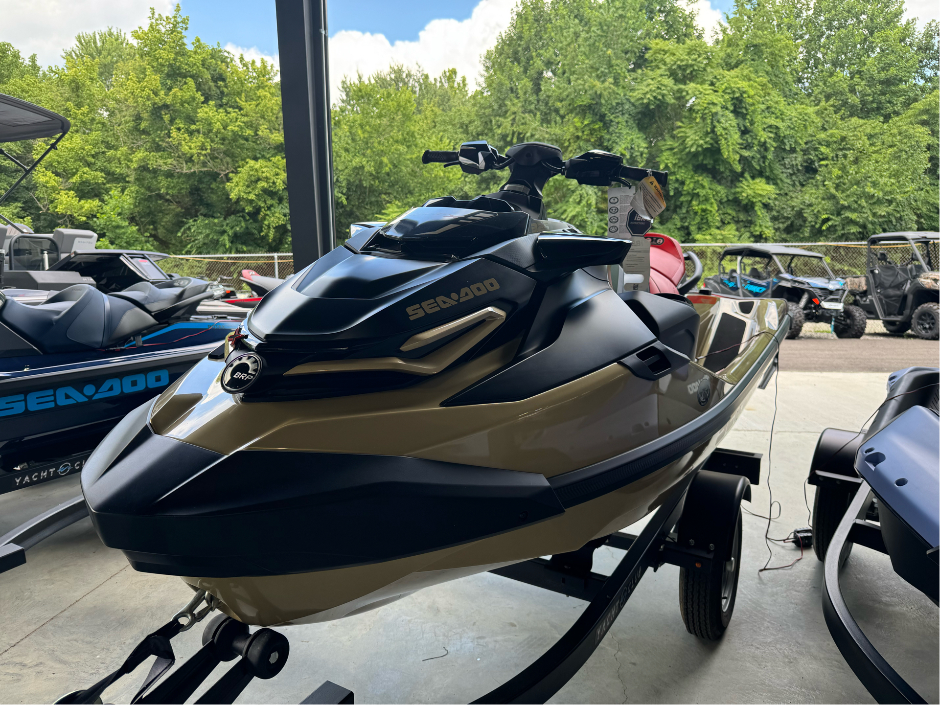 2025 Sea-Doo RXT-X 325 + Tech Package 3