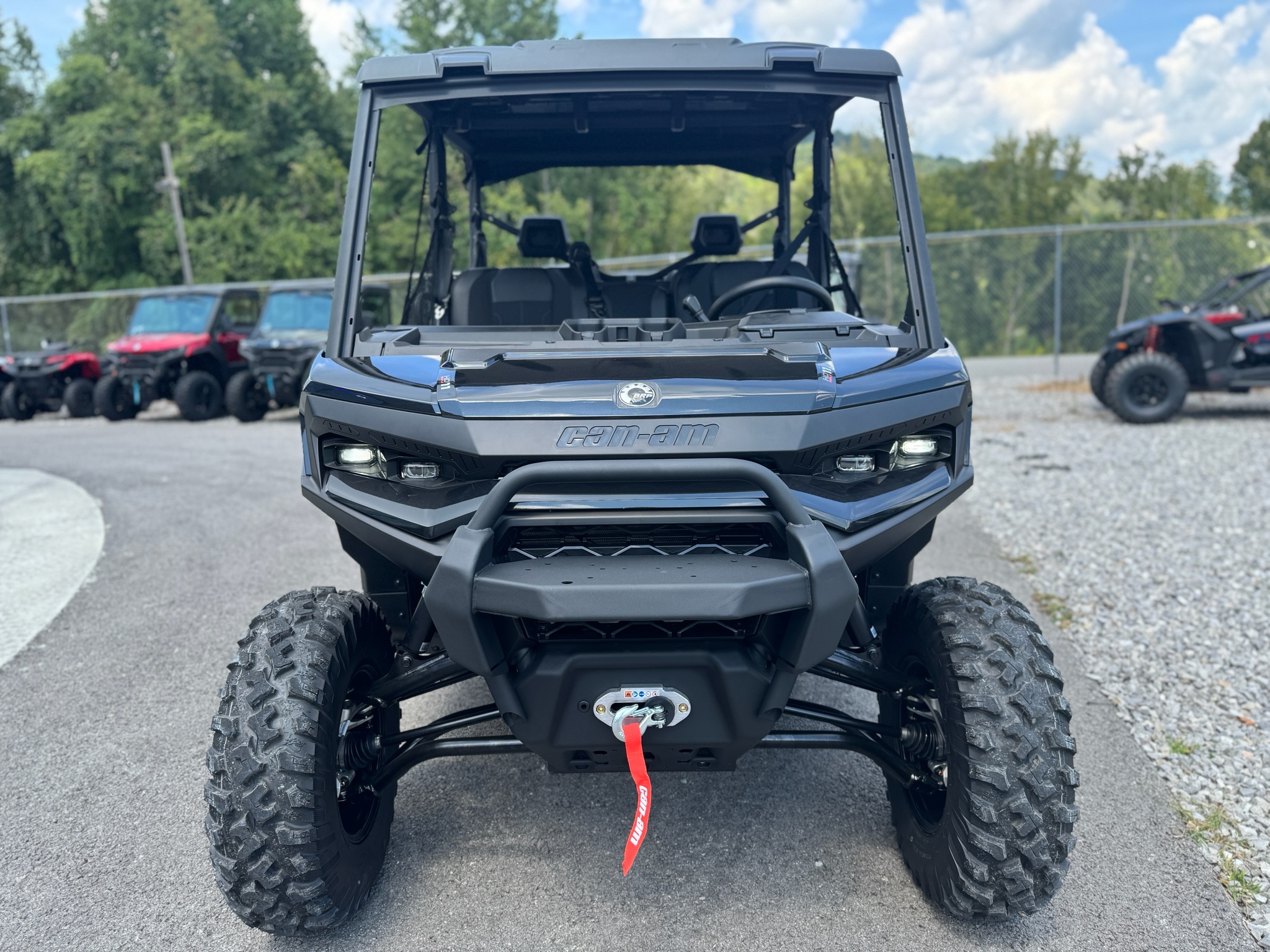 2026 Can-Am™ Defender MAX XT HD11 with 10.25 in. touchscreen di 4