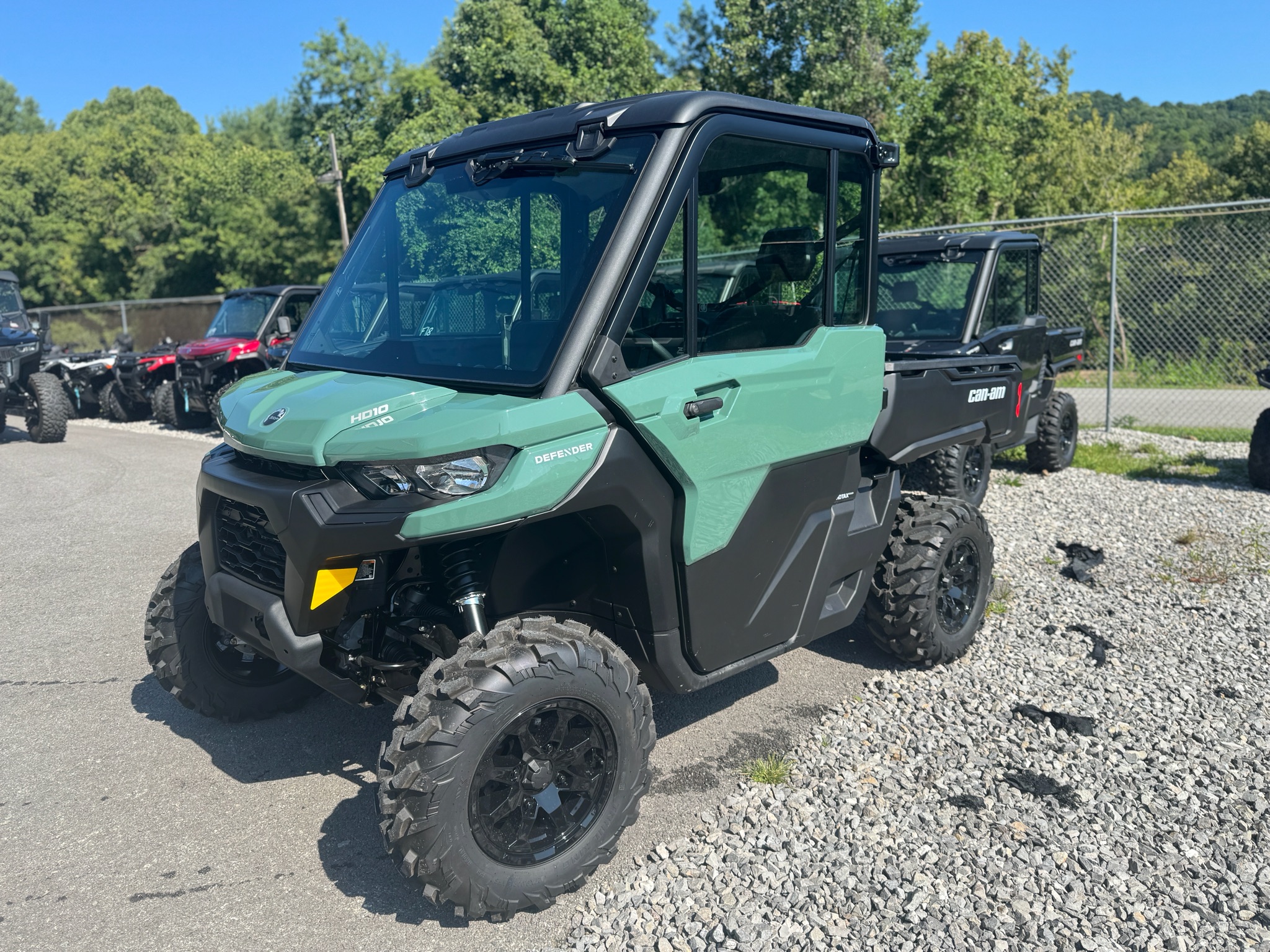 2026 Can-Am™ Defender DPS CAB HD10 1