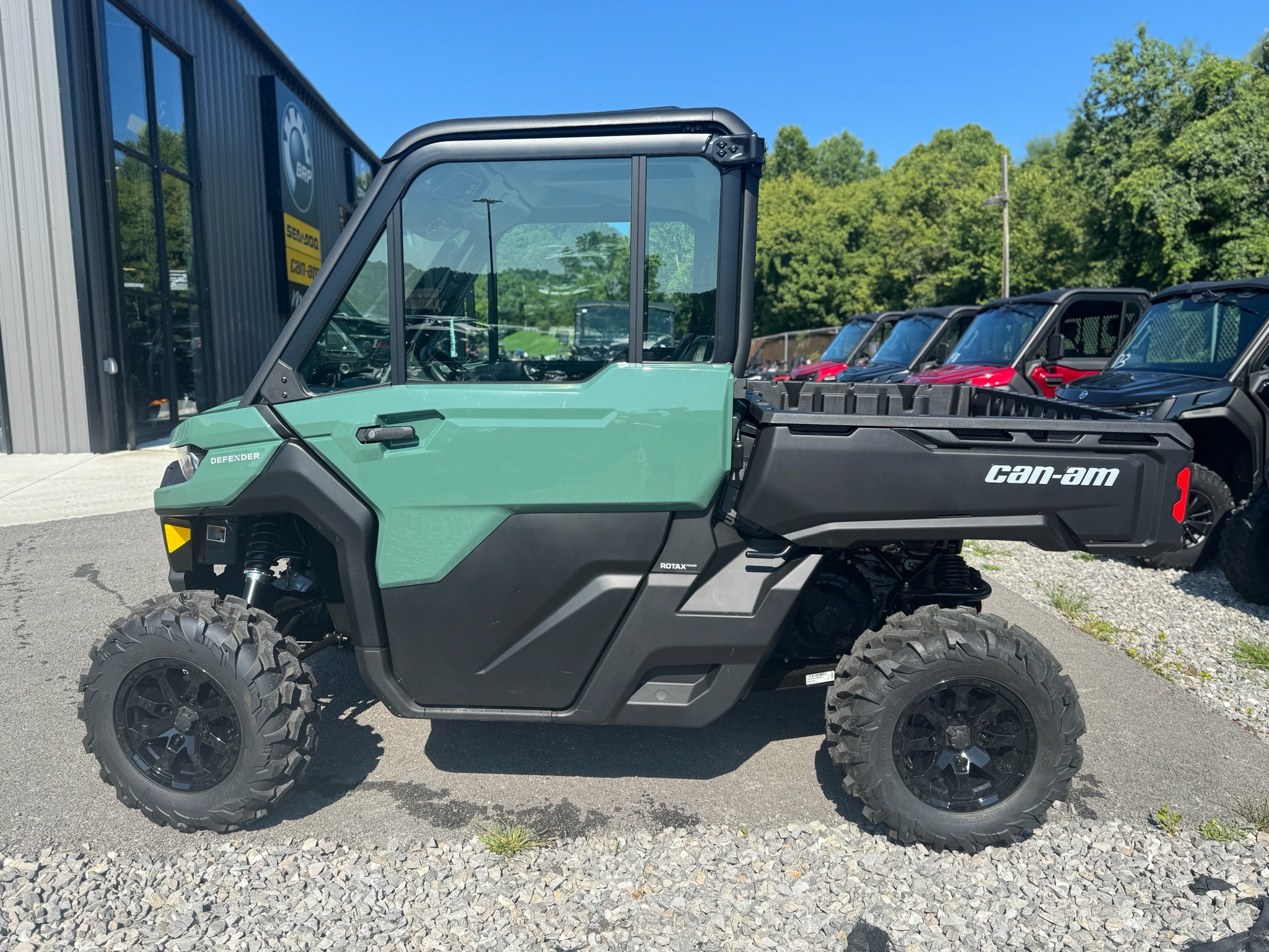 2026 Can-Am™ Defender DPS CAB HD10 2