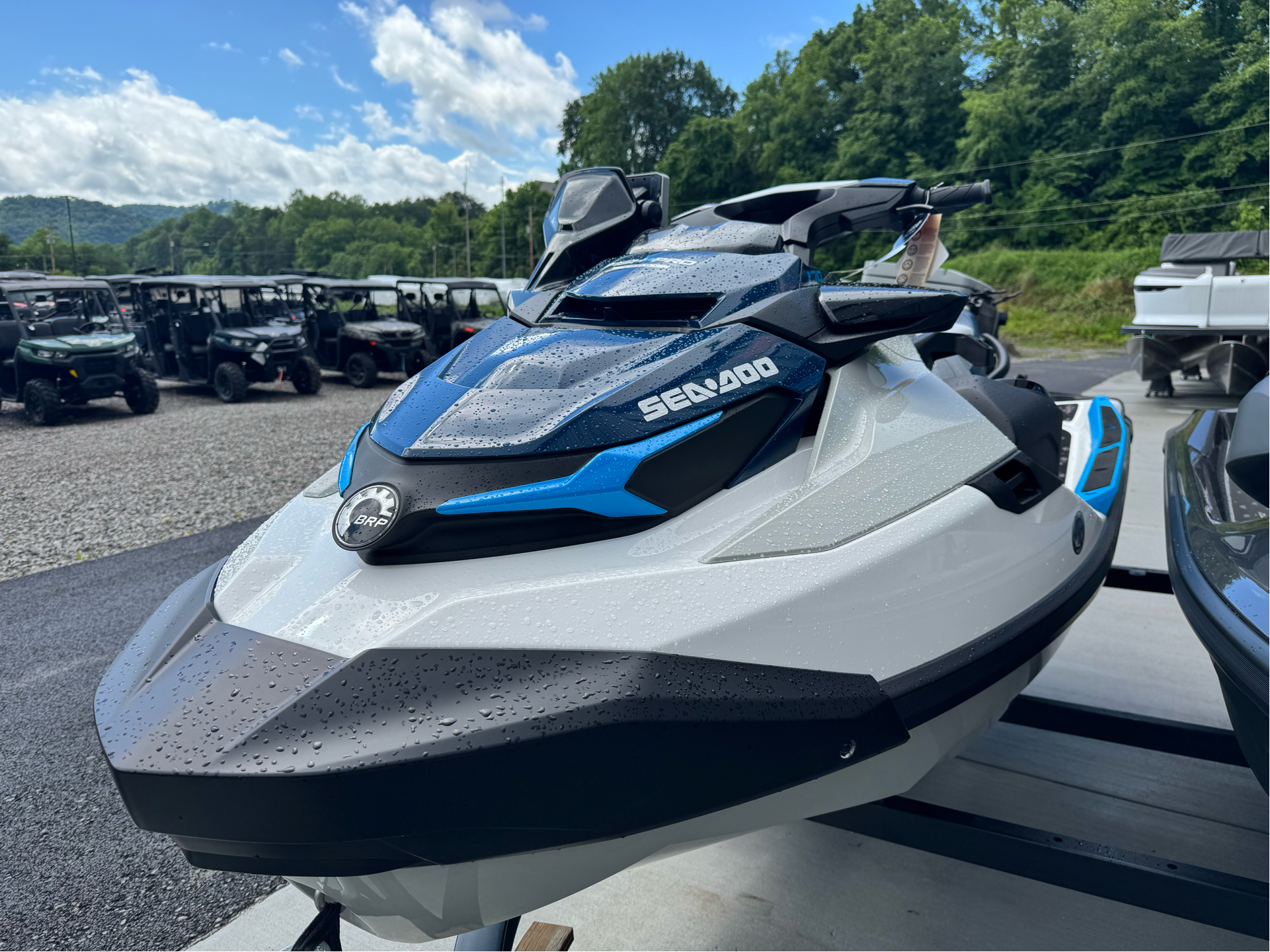 New 2025 Sea-Doo FishPro Sport 170 + BRP Premium Audio, iDF, iBR