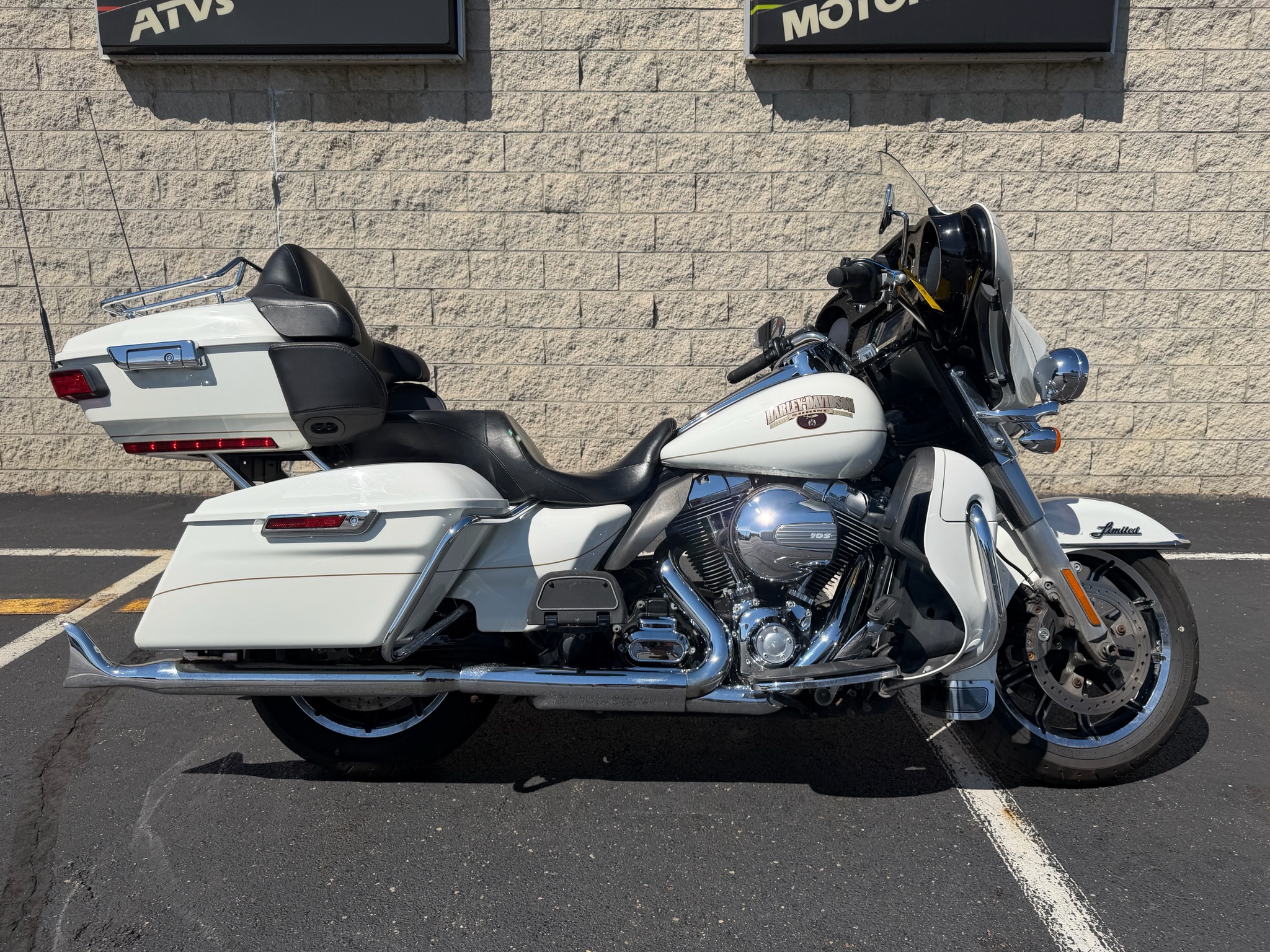 2015 Ultra Limited Low