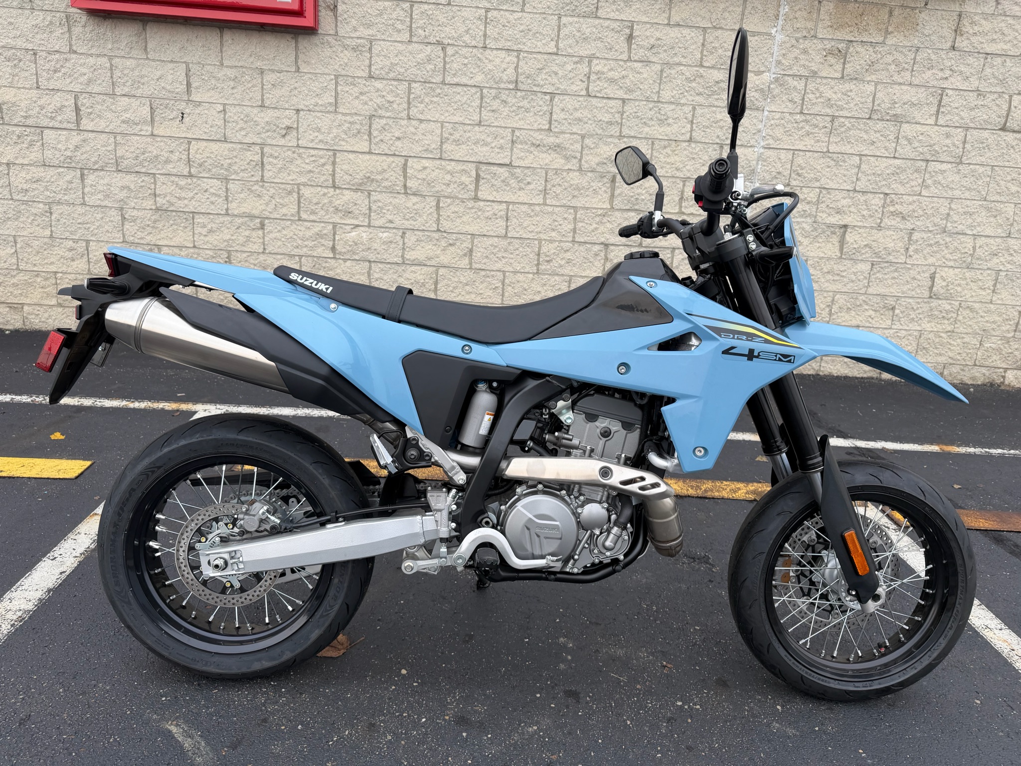 2025 Suzuki DR-Z4SM 1