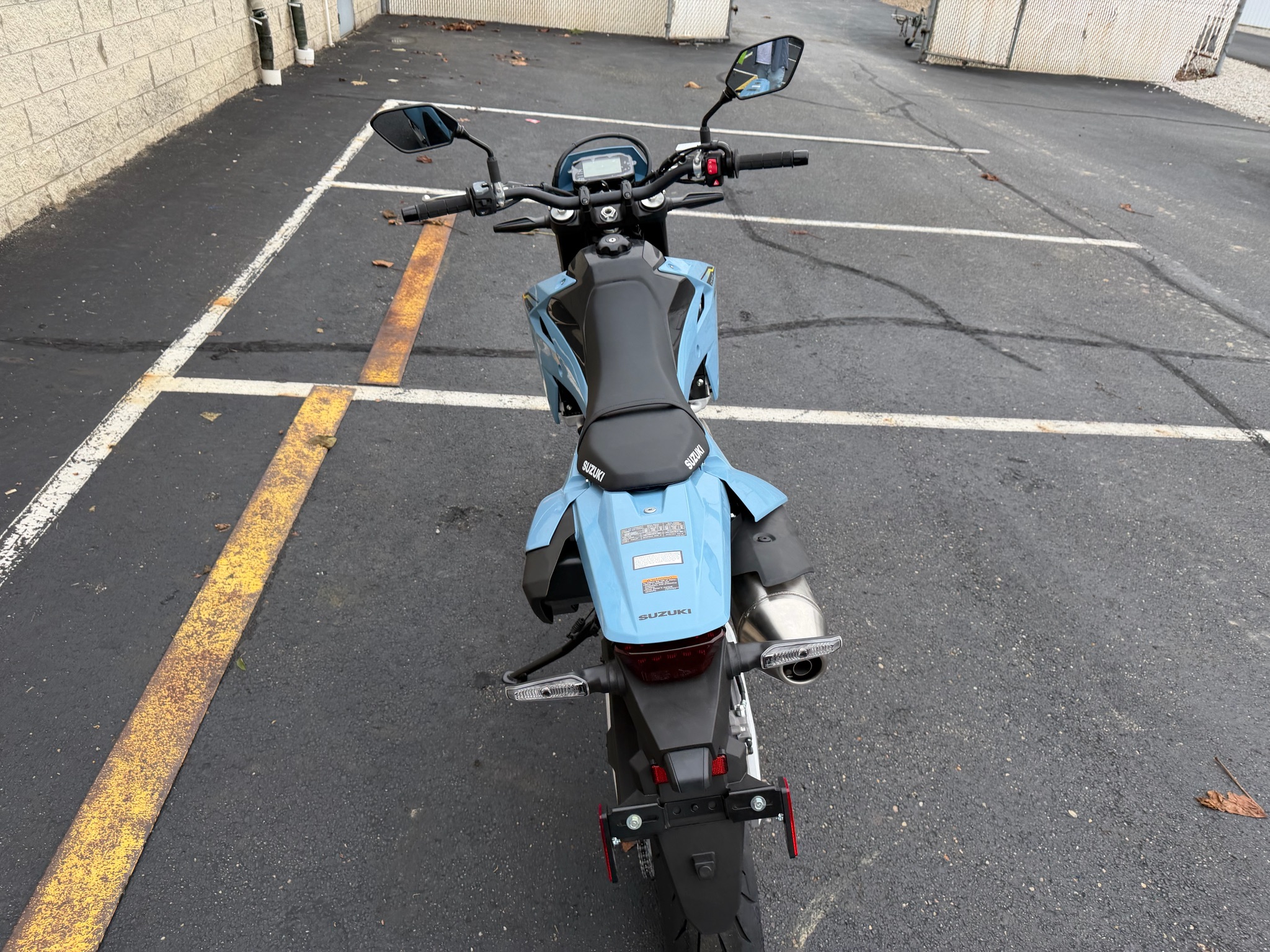 2025 Suzuki DR-Z4SM 6