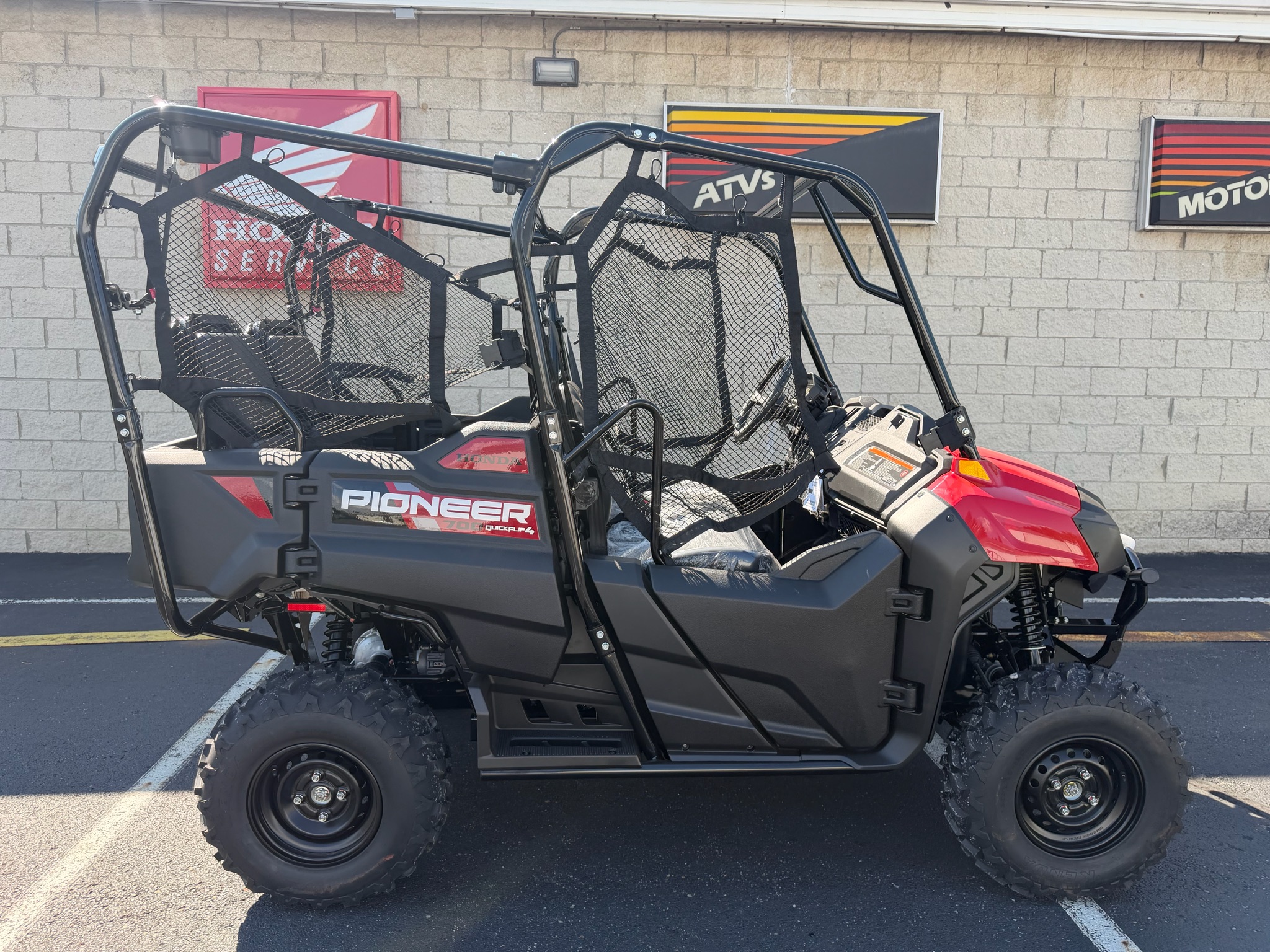2026 Pioneer 700-4