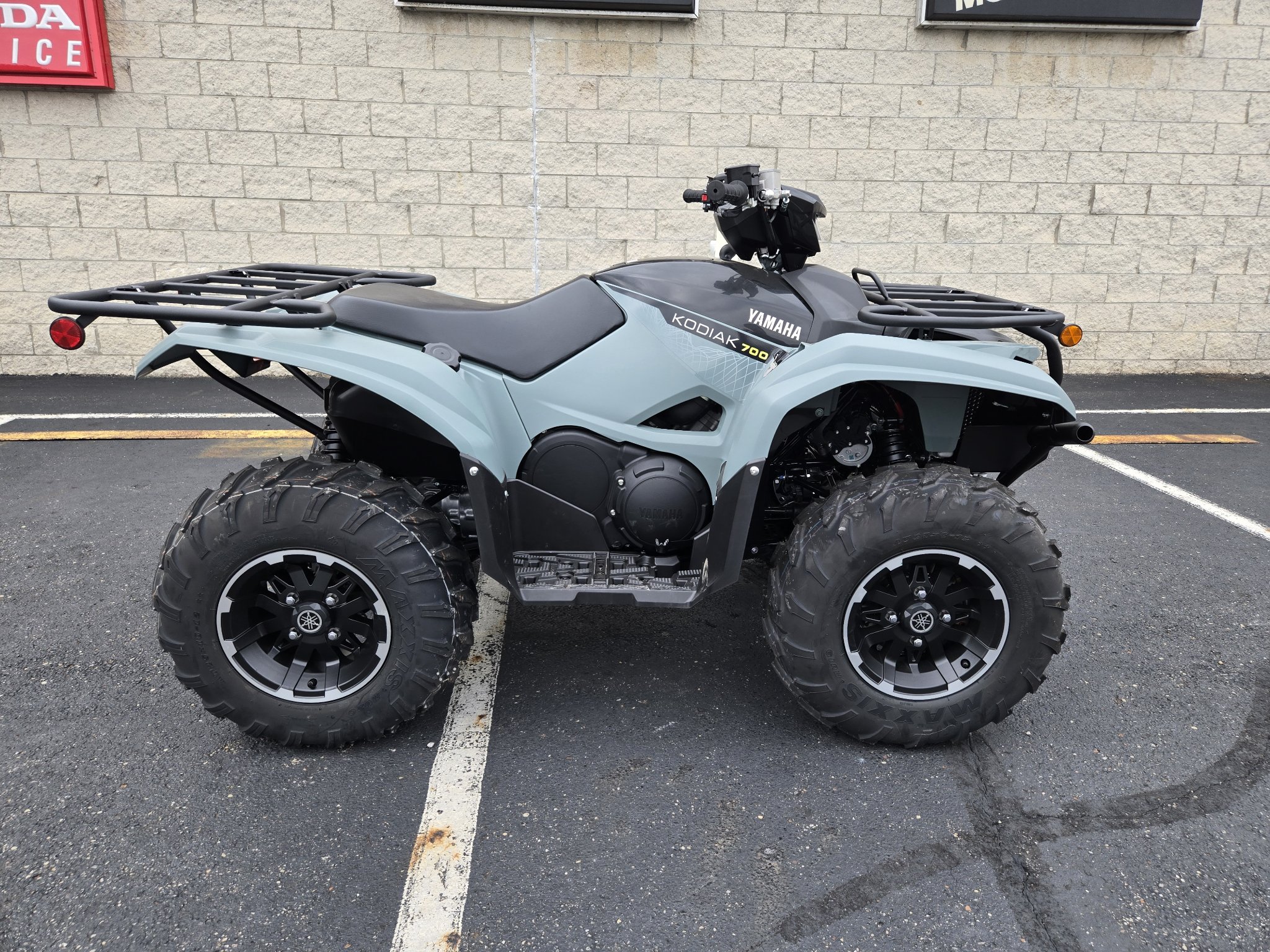 2026 Kodiak 700 EPS XT-R
