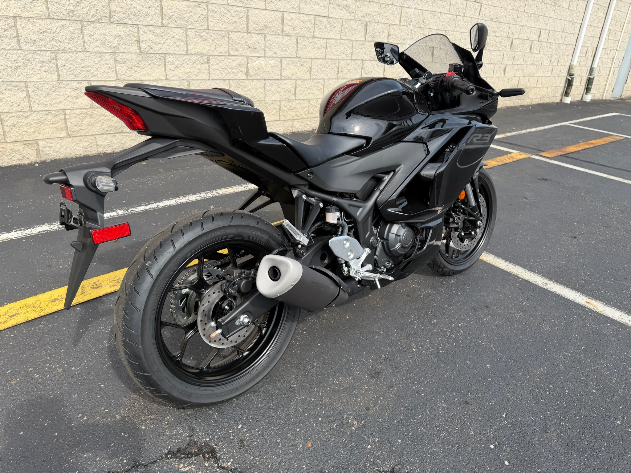 2026 Yamaha YZF-R3 4