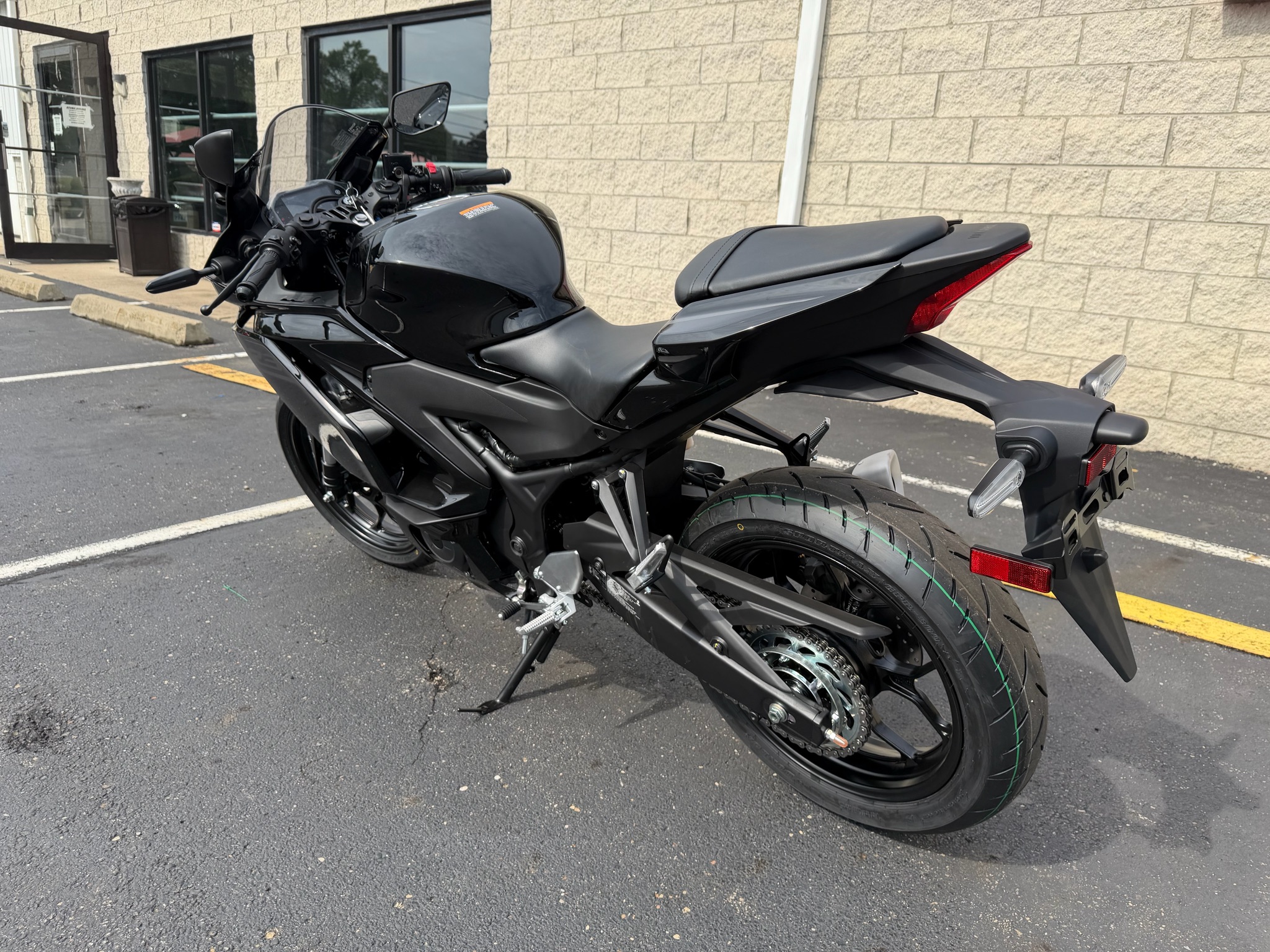 2026 Yamaha YZF-R3 12