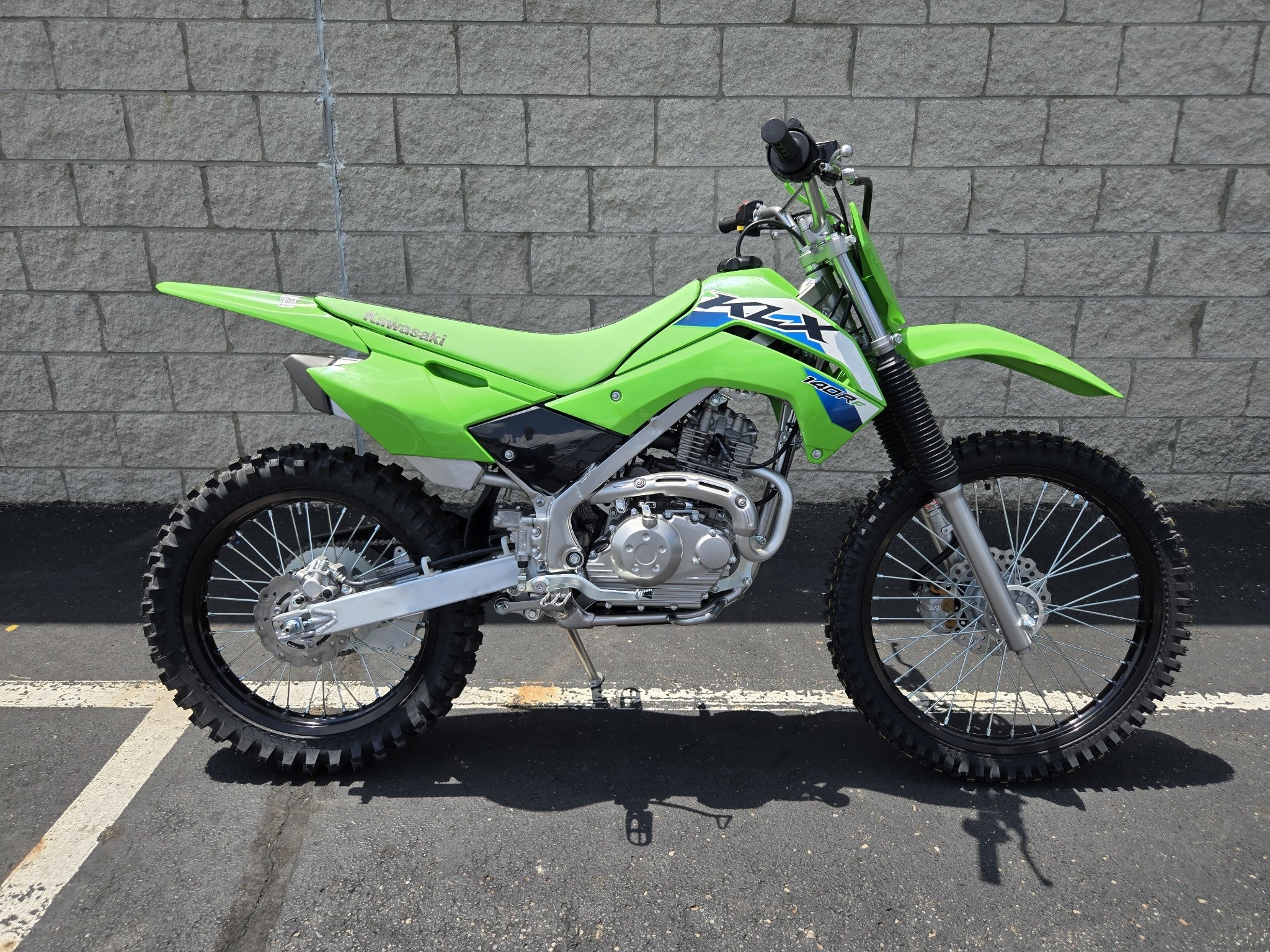 2027 KLX®140R F