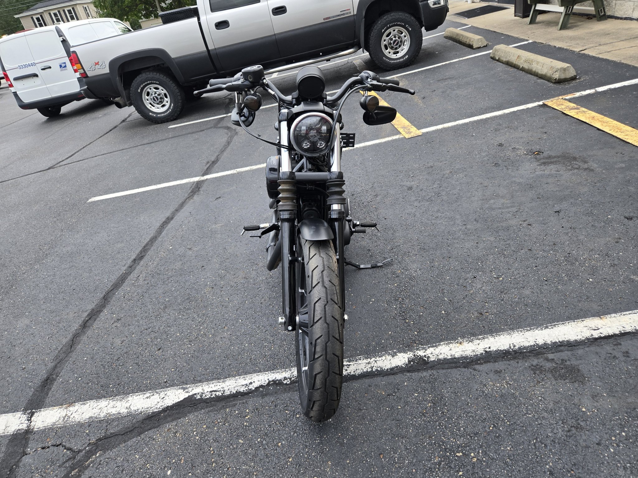 2022 Harley-Davidson Iron 883 3