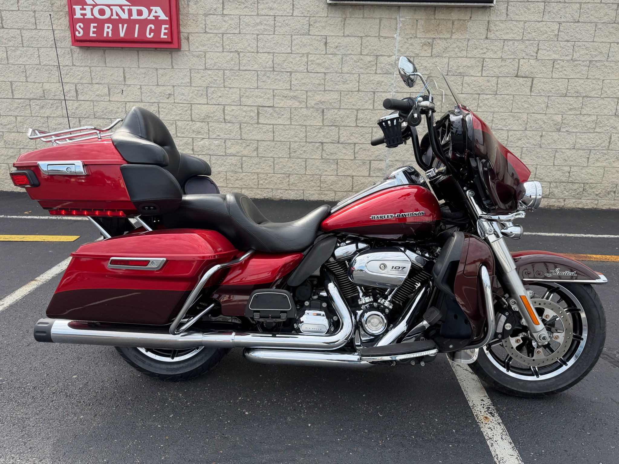 2018 Ultra Limited