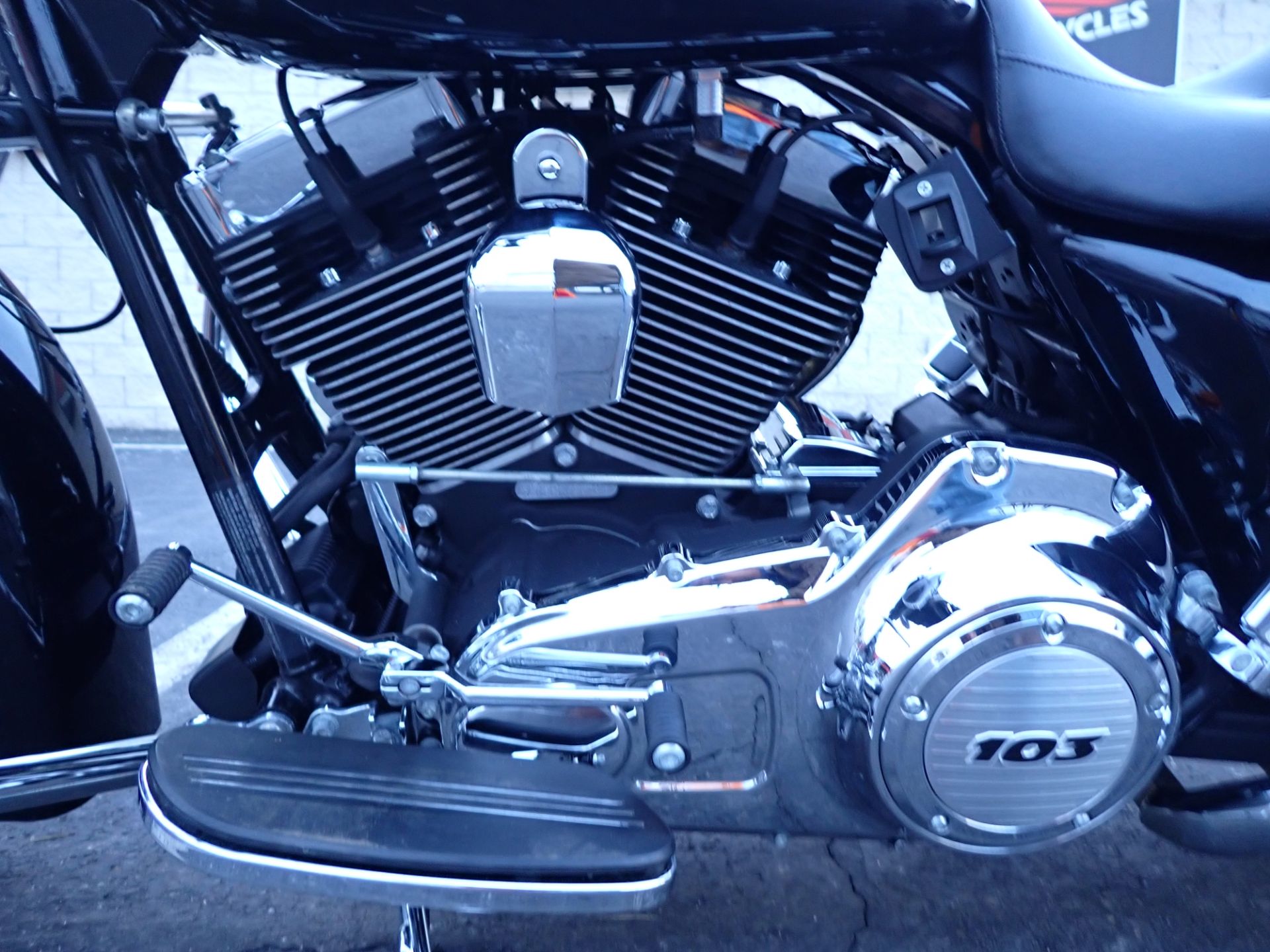 2013 Harley-Davidson Street Glide® 10