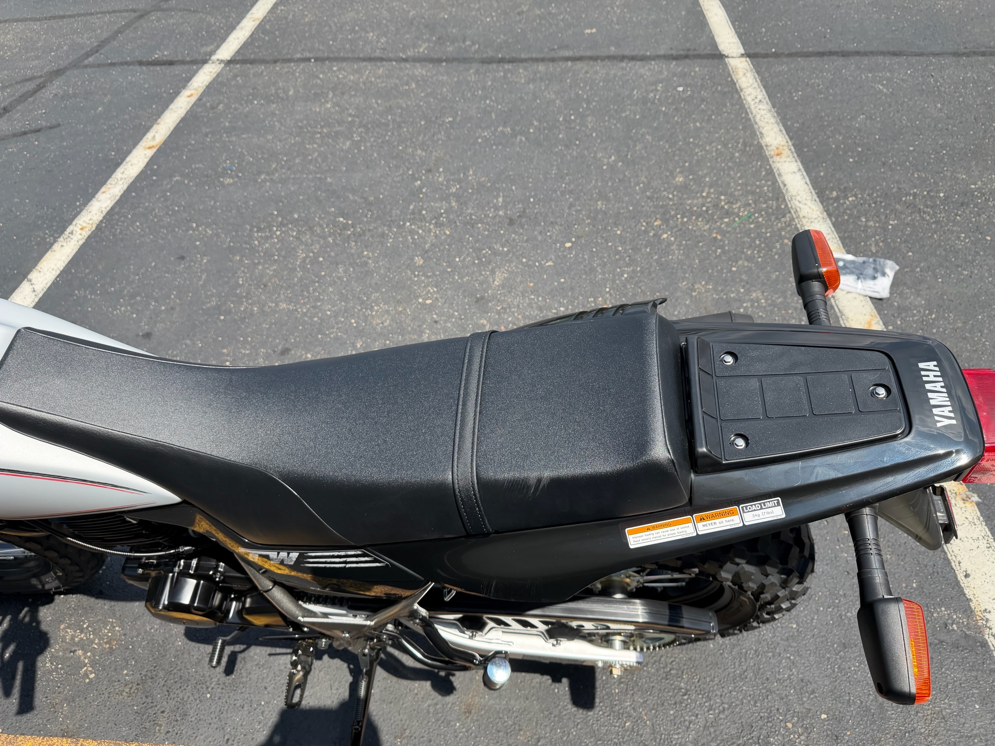 2027 Yamaha TW200 8
