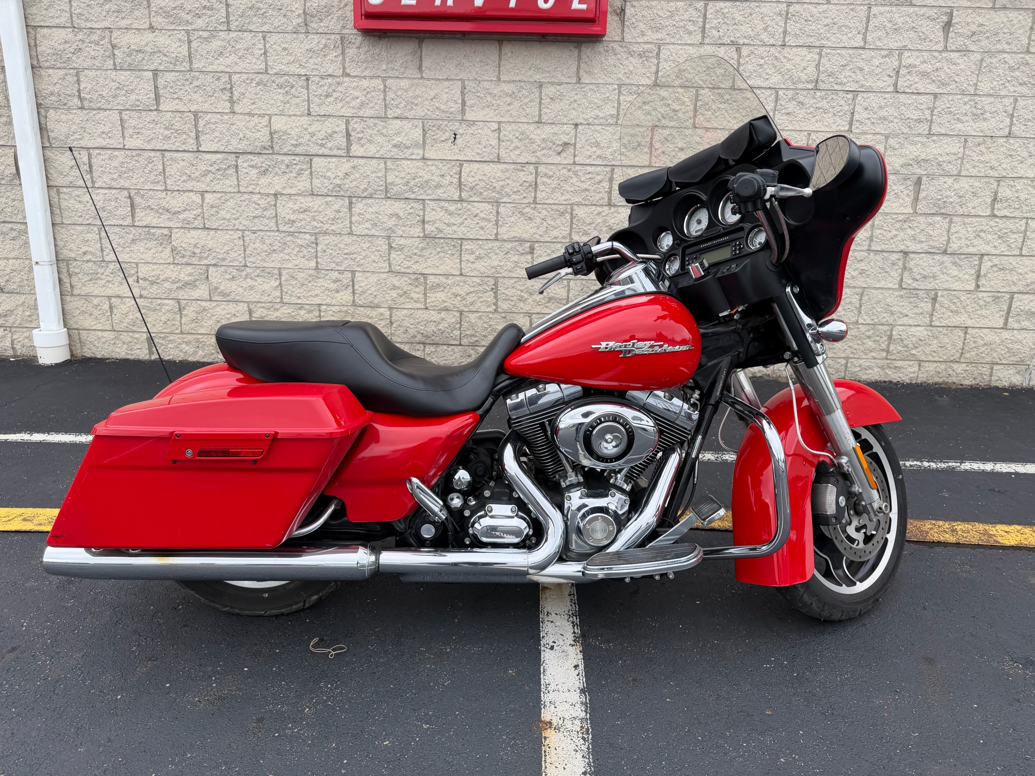 2010 Harley-Davidson Street Glide® 1