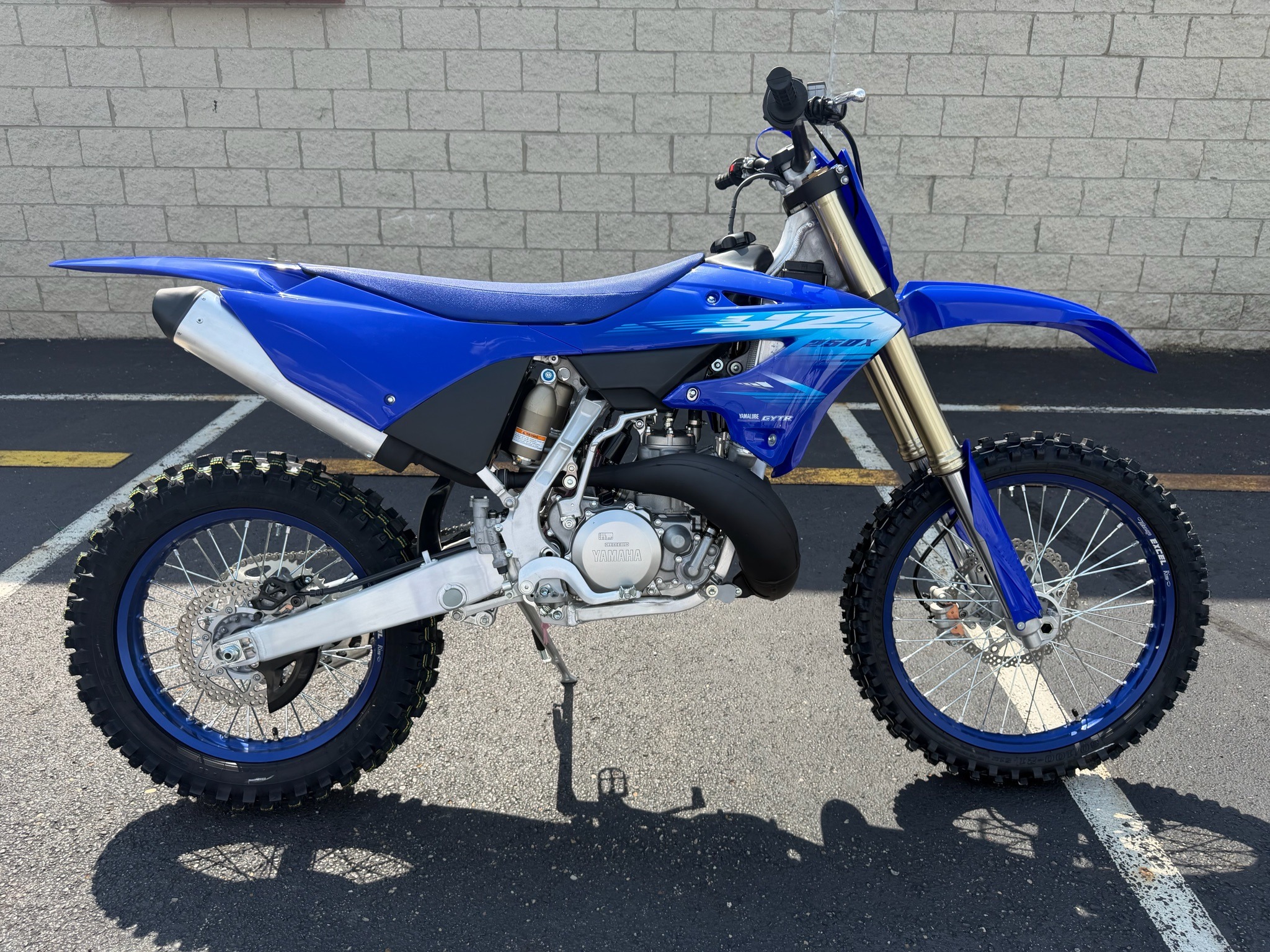 2027 YZ250XV