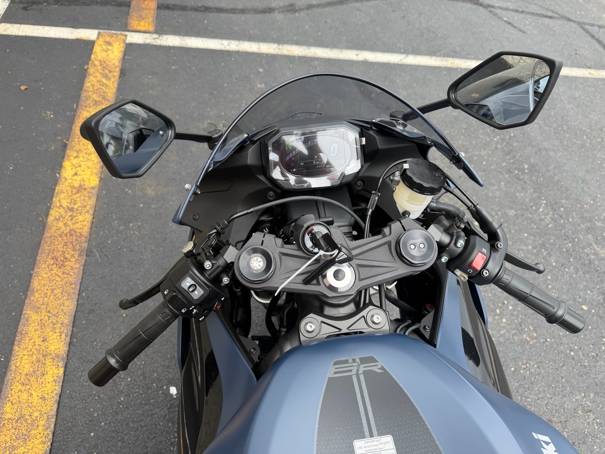 2027 Kawasaki Ninja® ZX-6R ABS 8