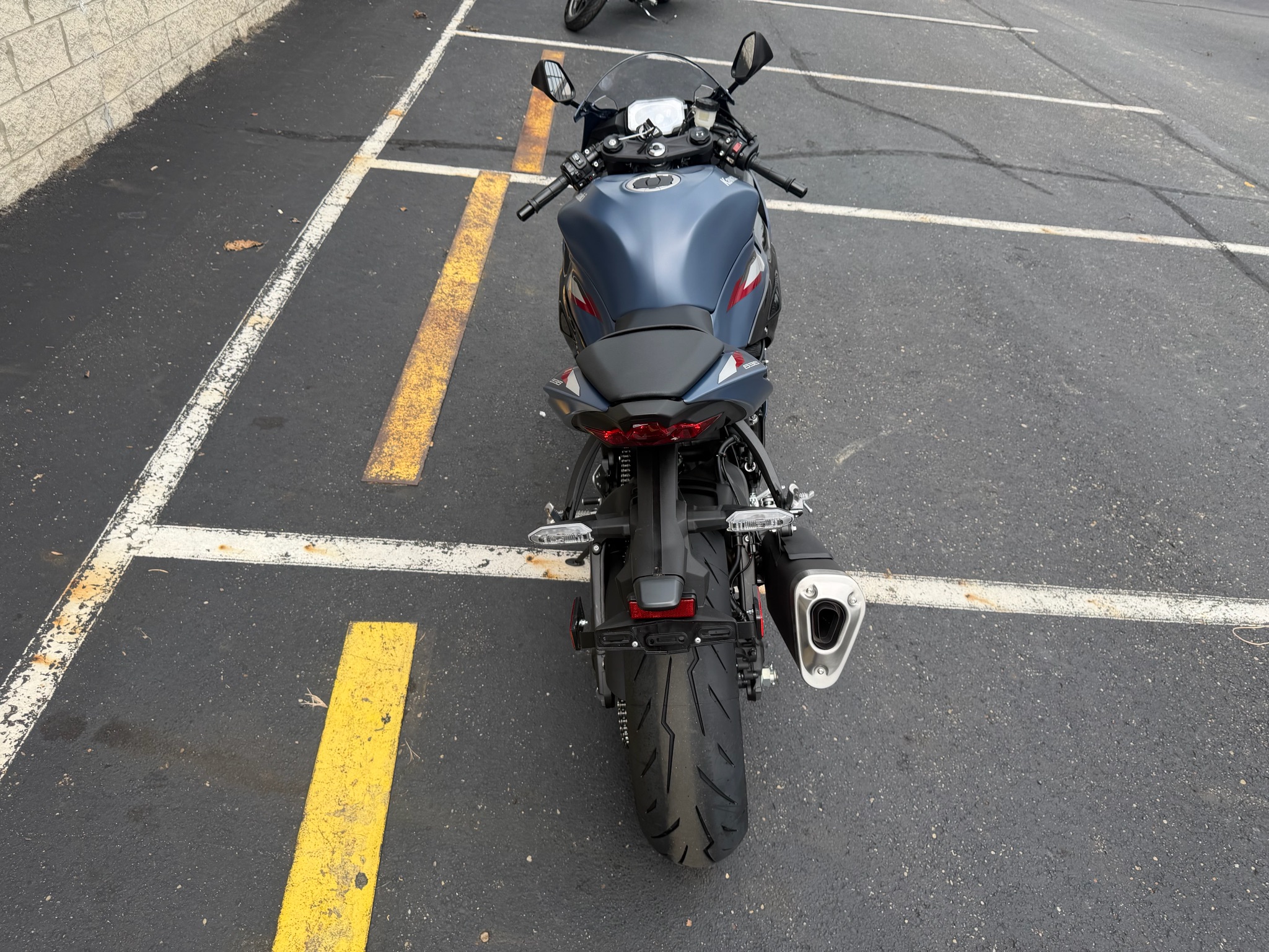 2027 Kawasaki Ninja® ZX-6R ABS 9