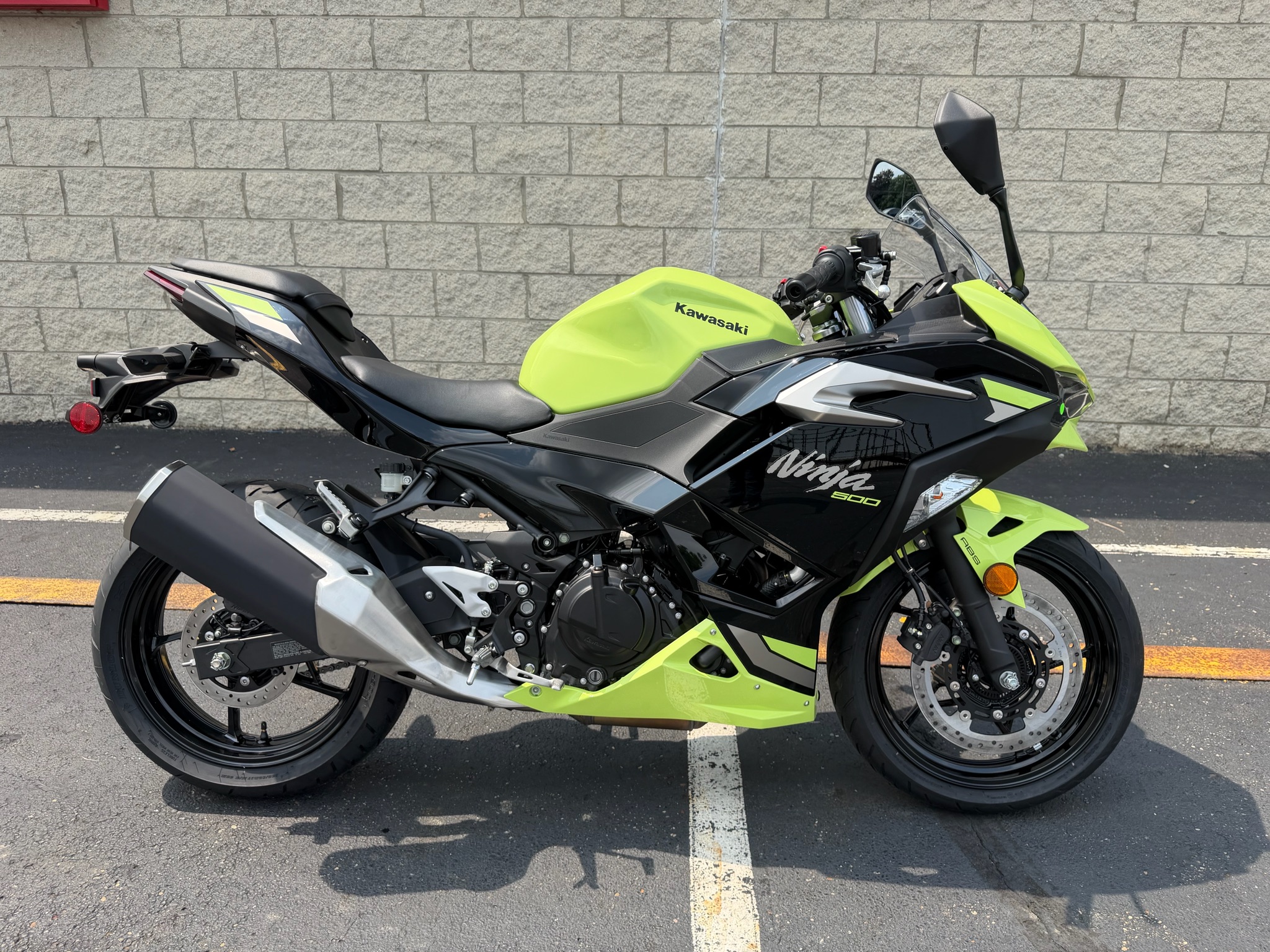 2026 Ninja® 500 ABS