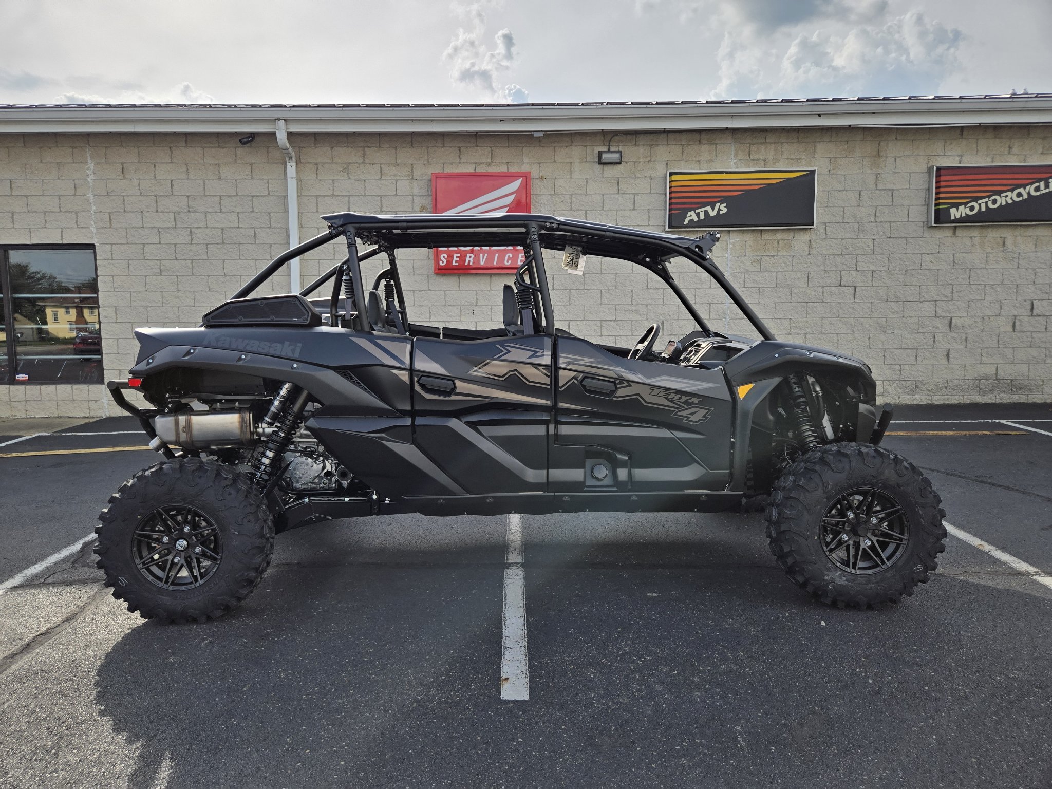 2027 TERYX® KRX4 1000 Blackout Edition