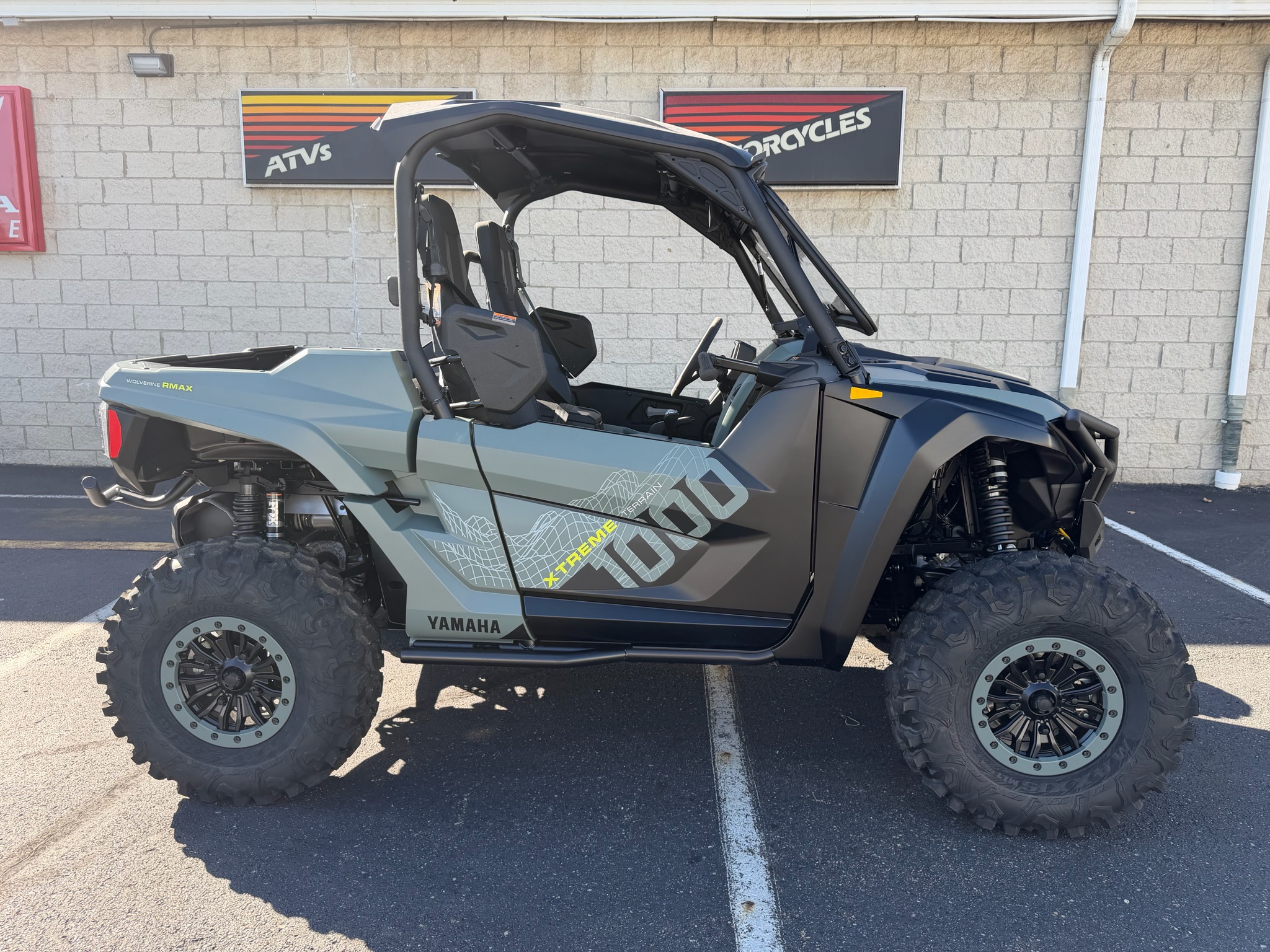 2026 Wolverine RMAX2 1000 XT-R