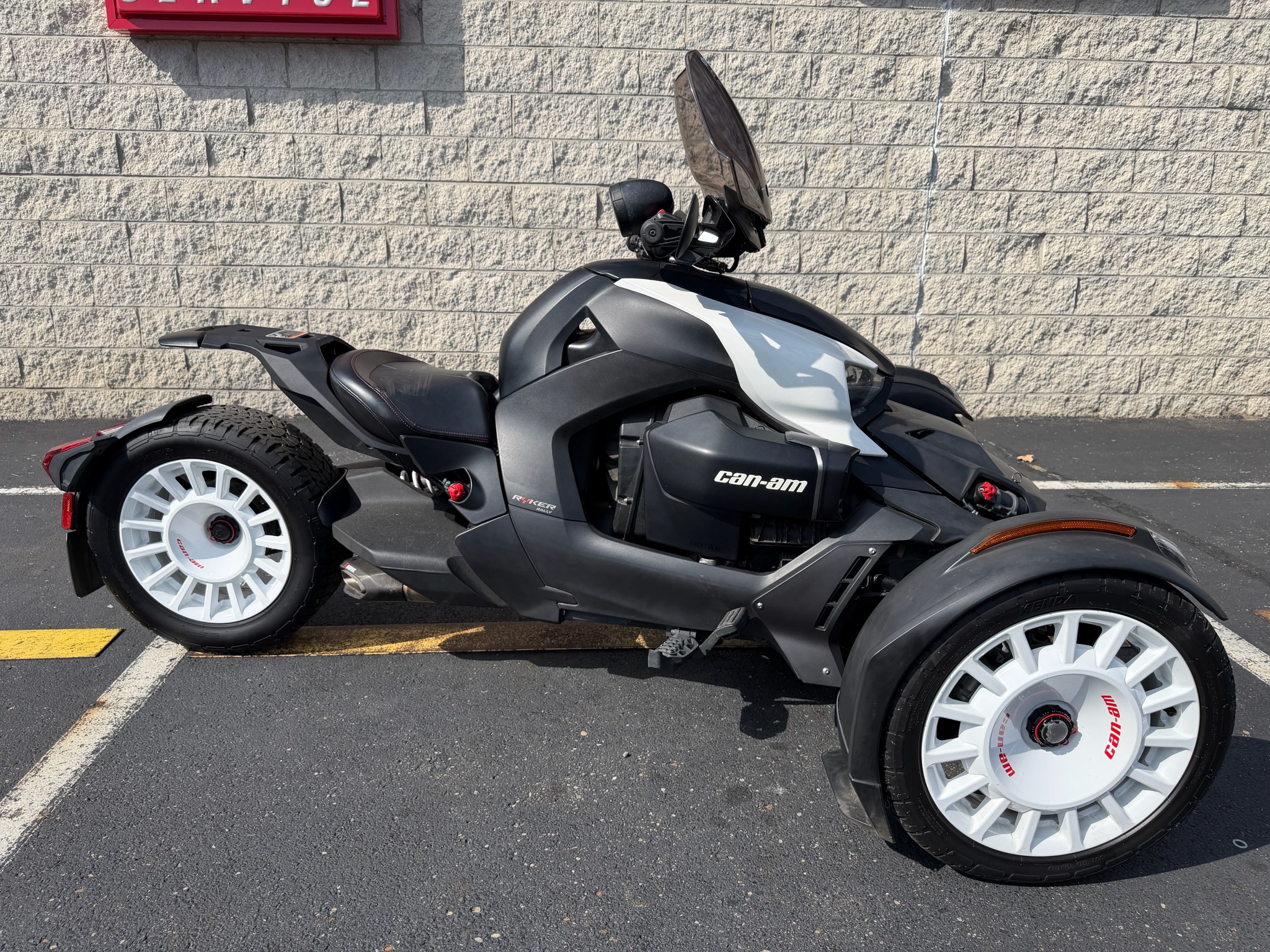 2023 Can-Am™ Ryker 900 ACE 1